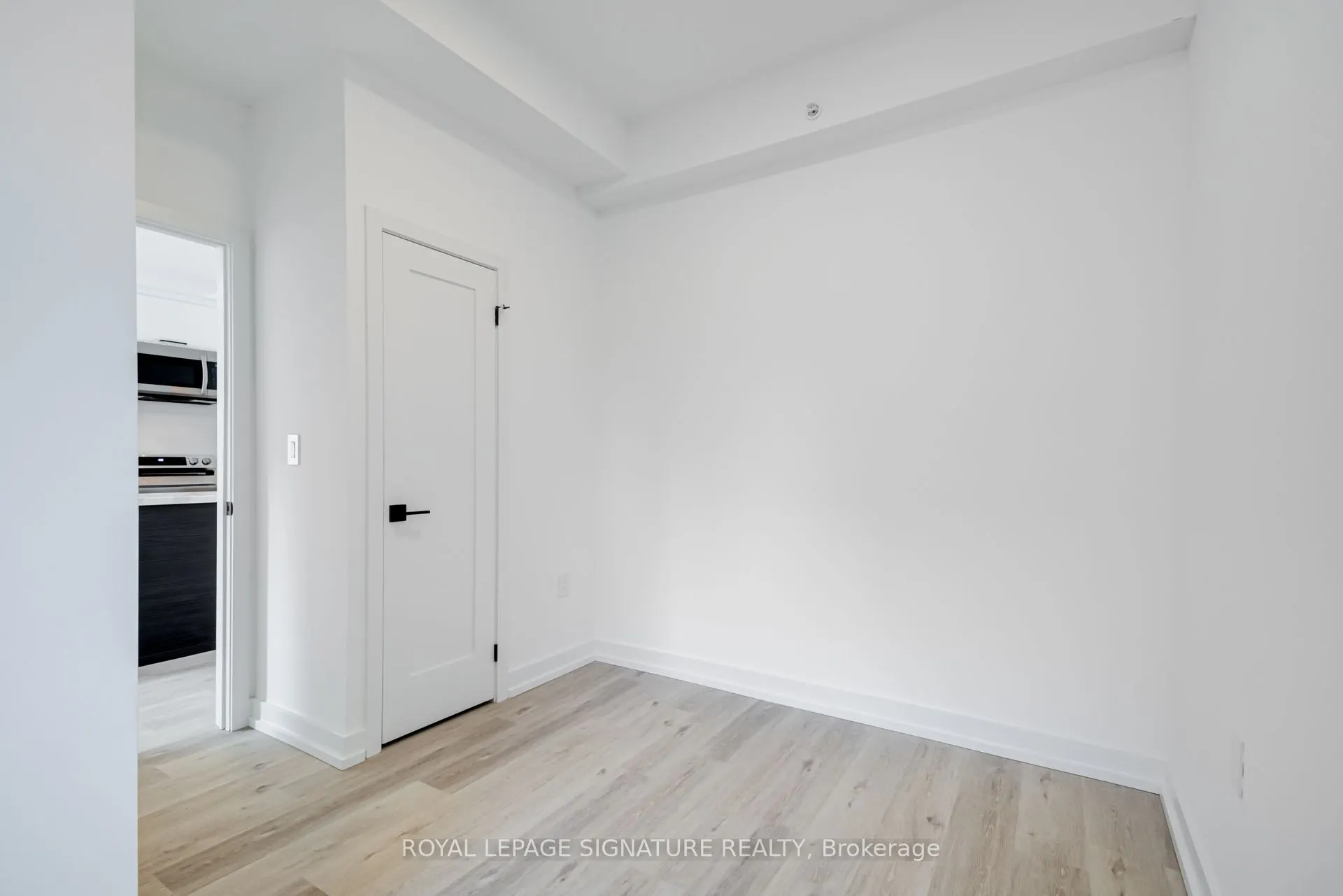 3039 Dundas Street W, #PH7