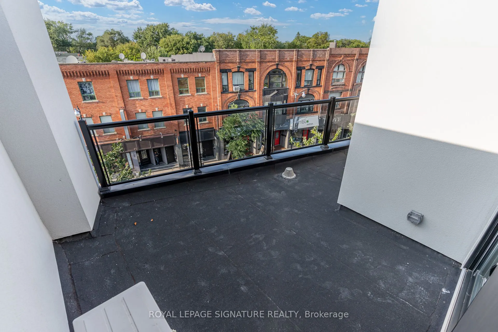 3039 Dundas Street W, #PH7