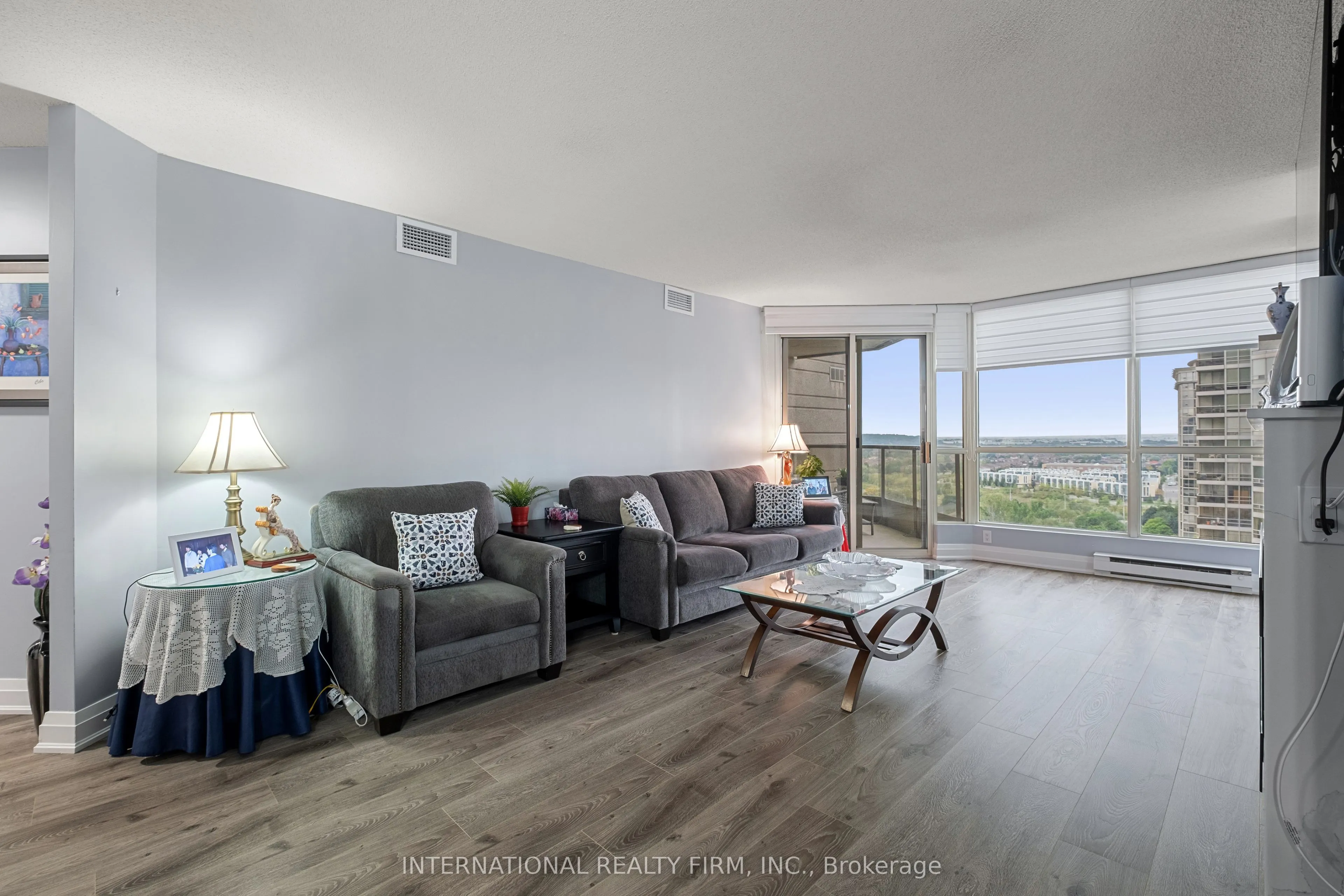 55 Kingsbridge Garden Circle, #1706