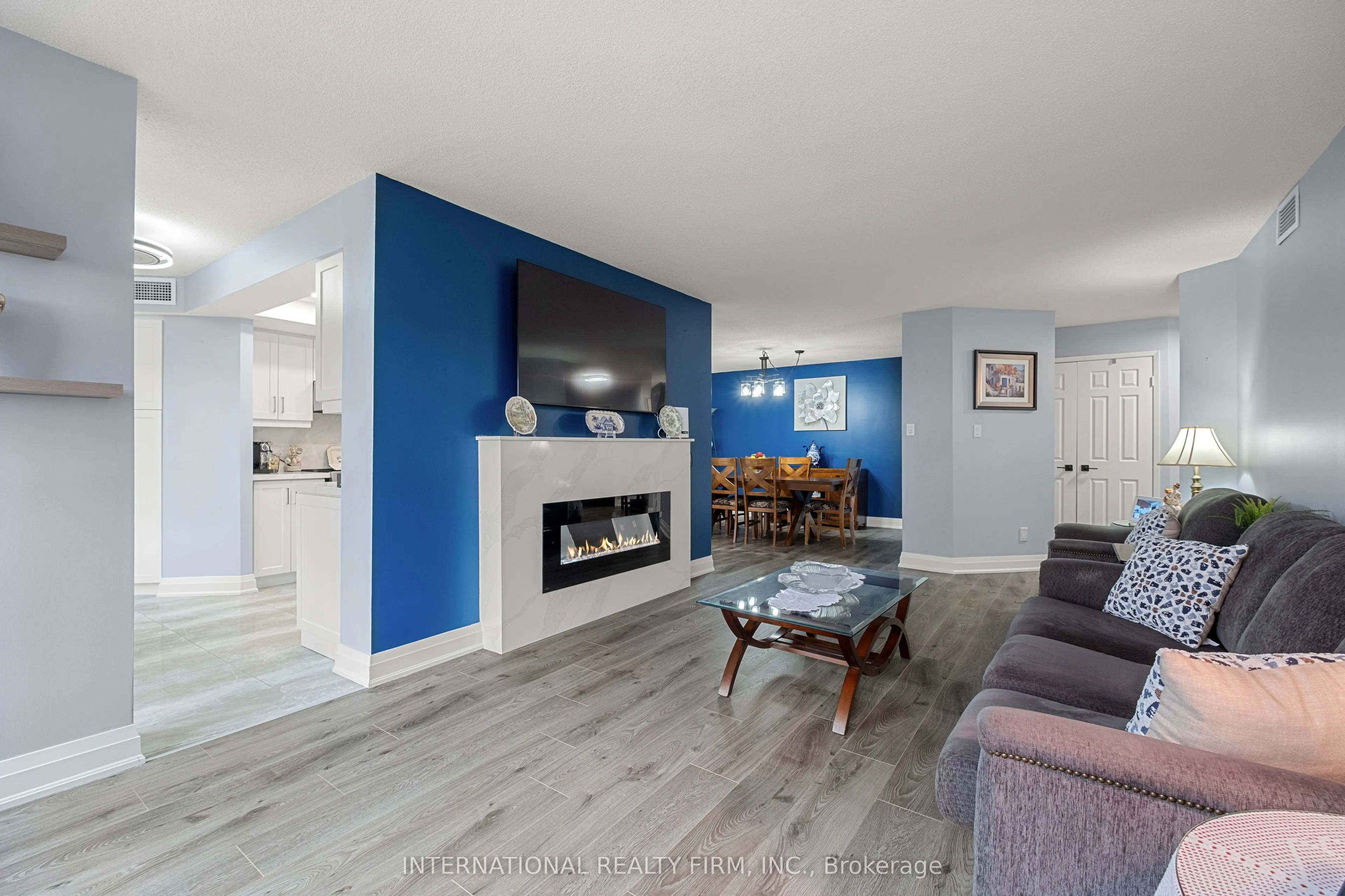 55 Kingsbridge Garden Circle, #1706