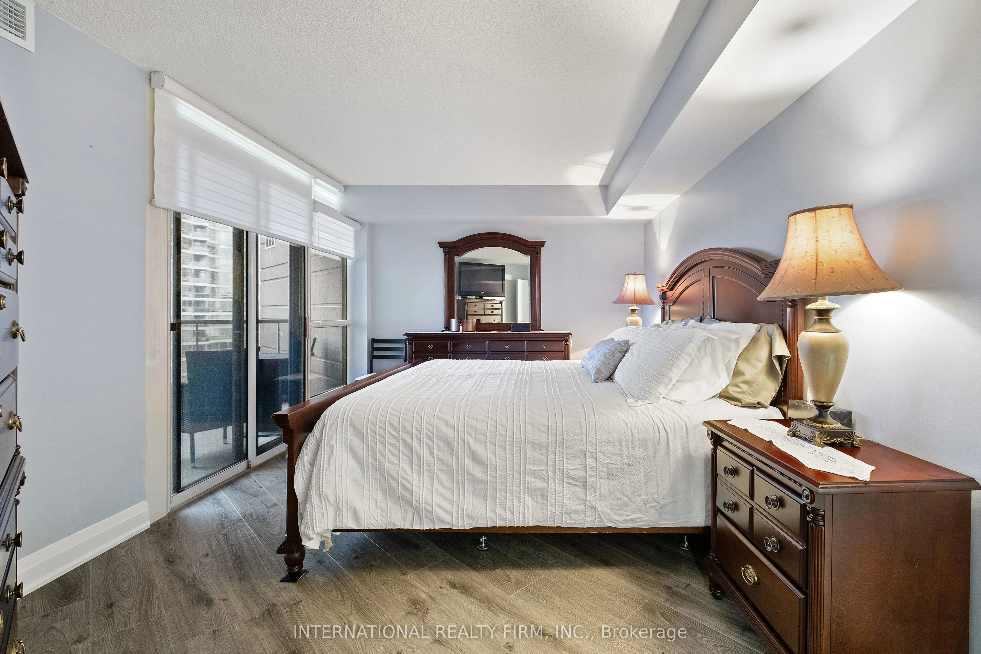 55 Kingsbridge Garden Circle, #1706