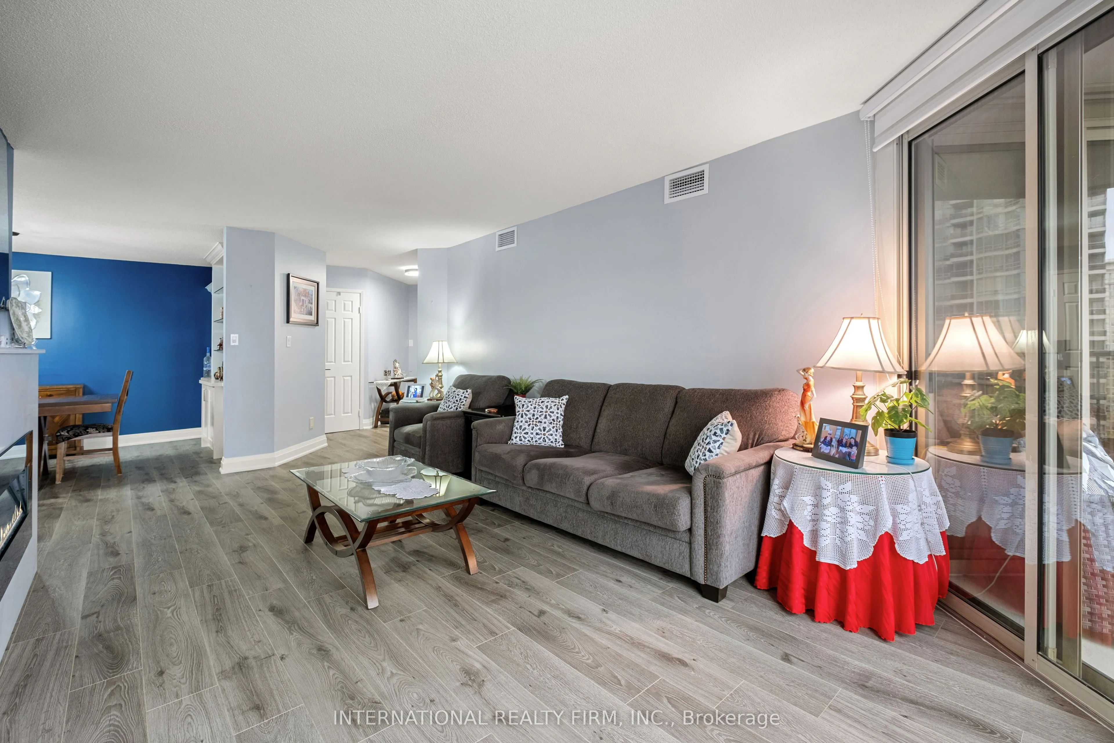 55 Kingsbridge Garden Circle, #1706