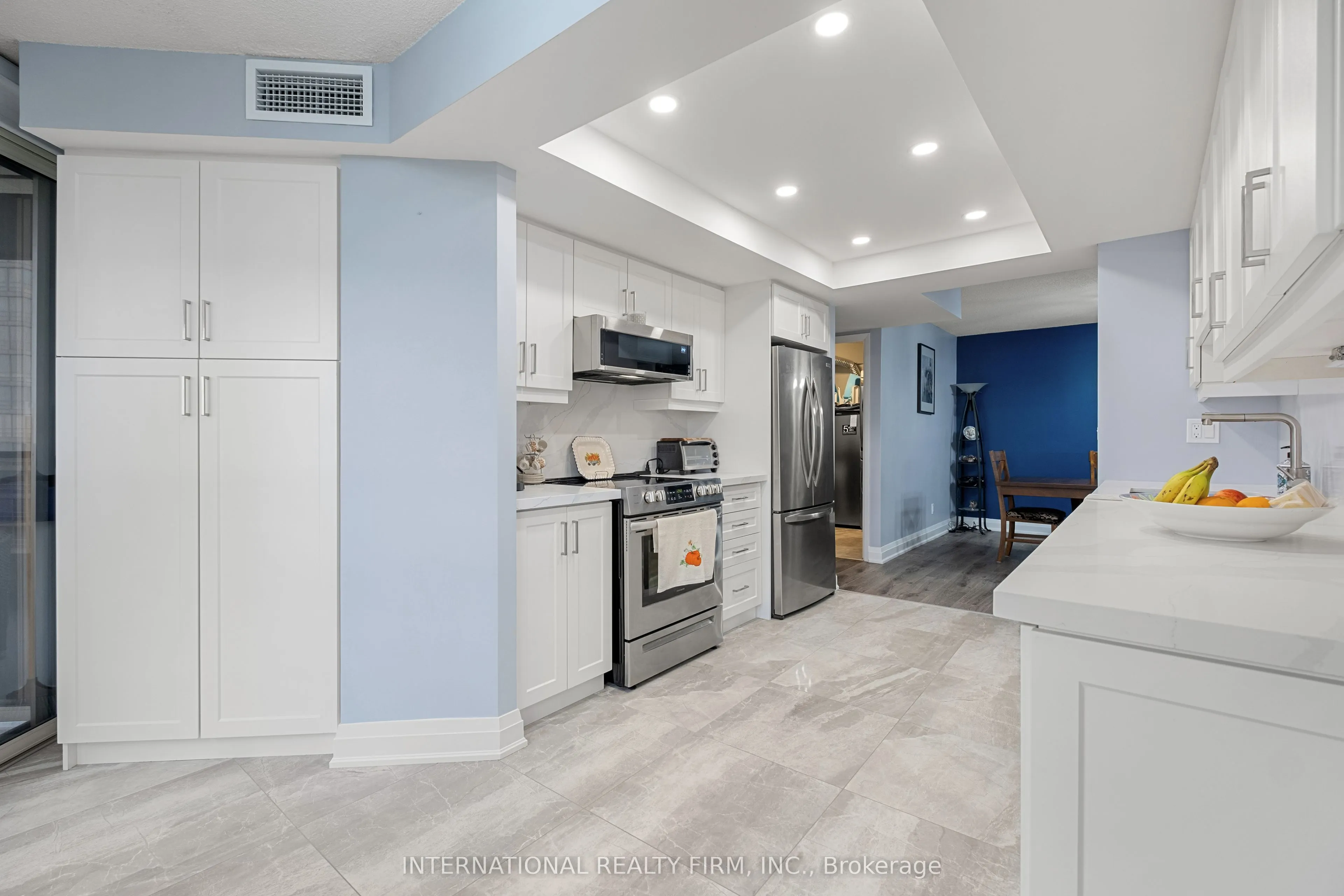 55 Kingsbridge Garden Circle, #1706