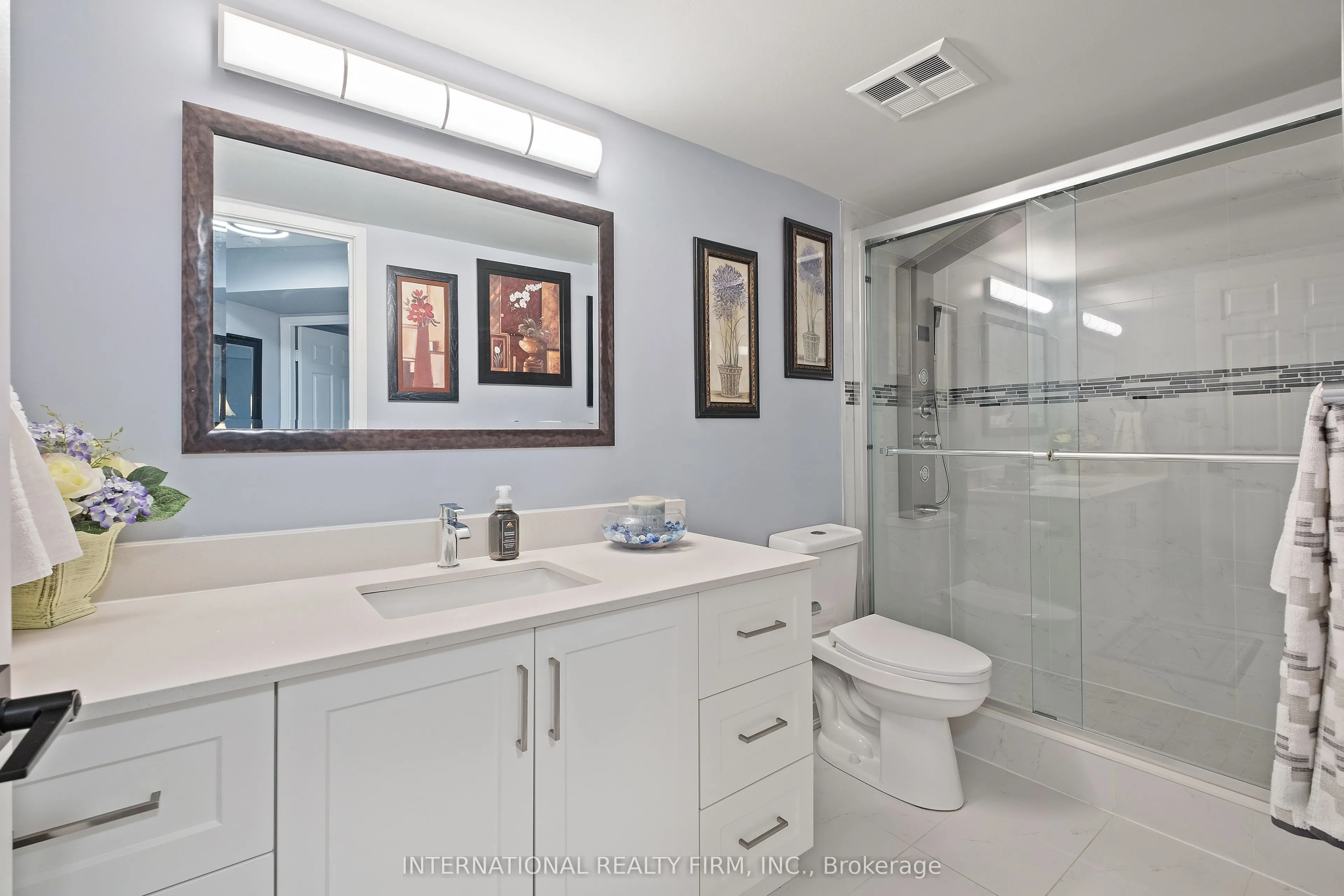55 Kingsbridge Garden Circle, #1706