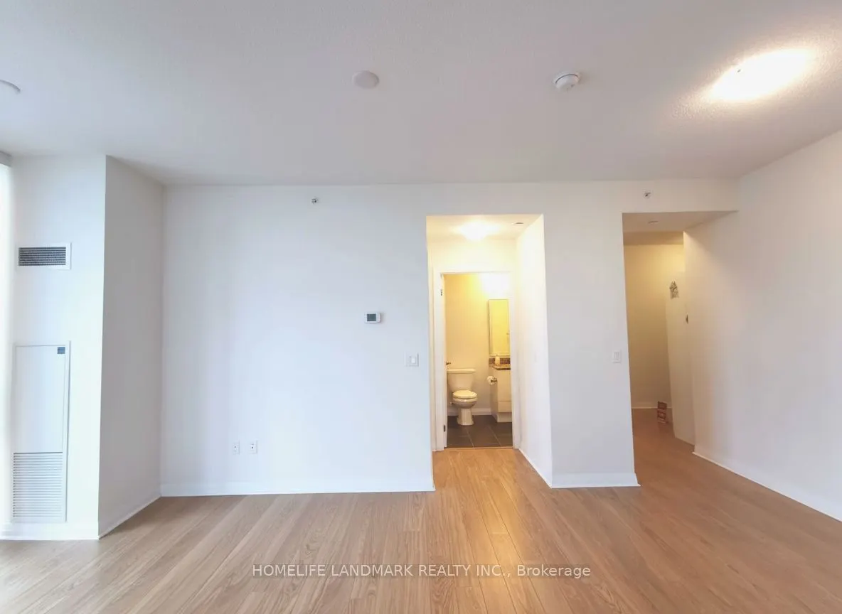 75 Eglinton Avenue W, #1902
