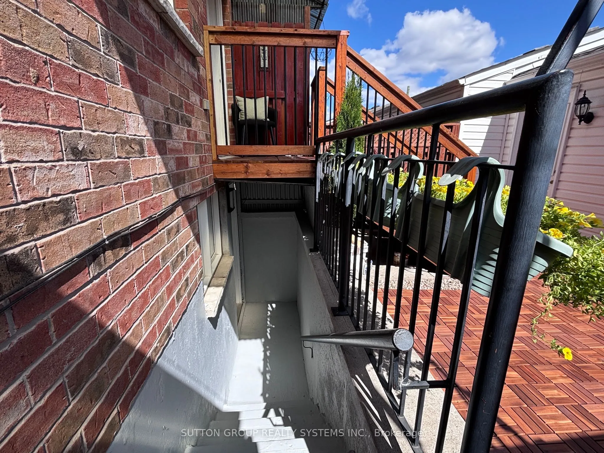 45 Algarve Crescent