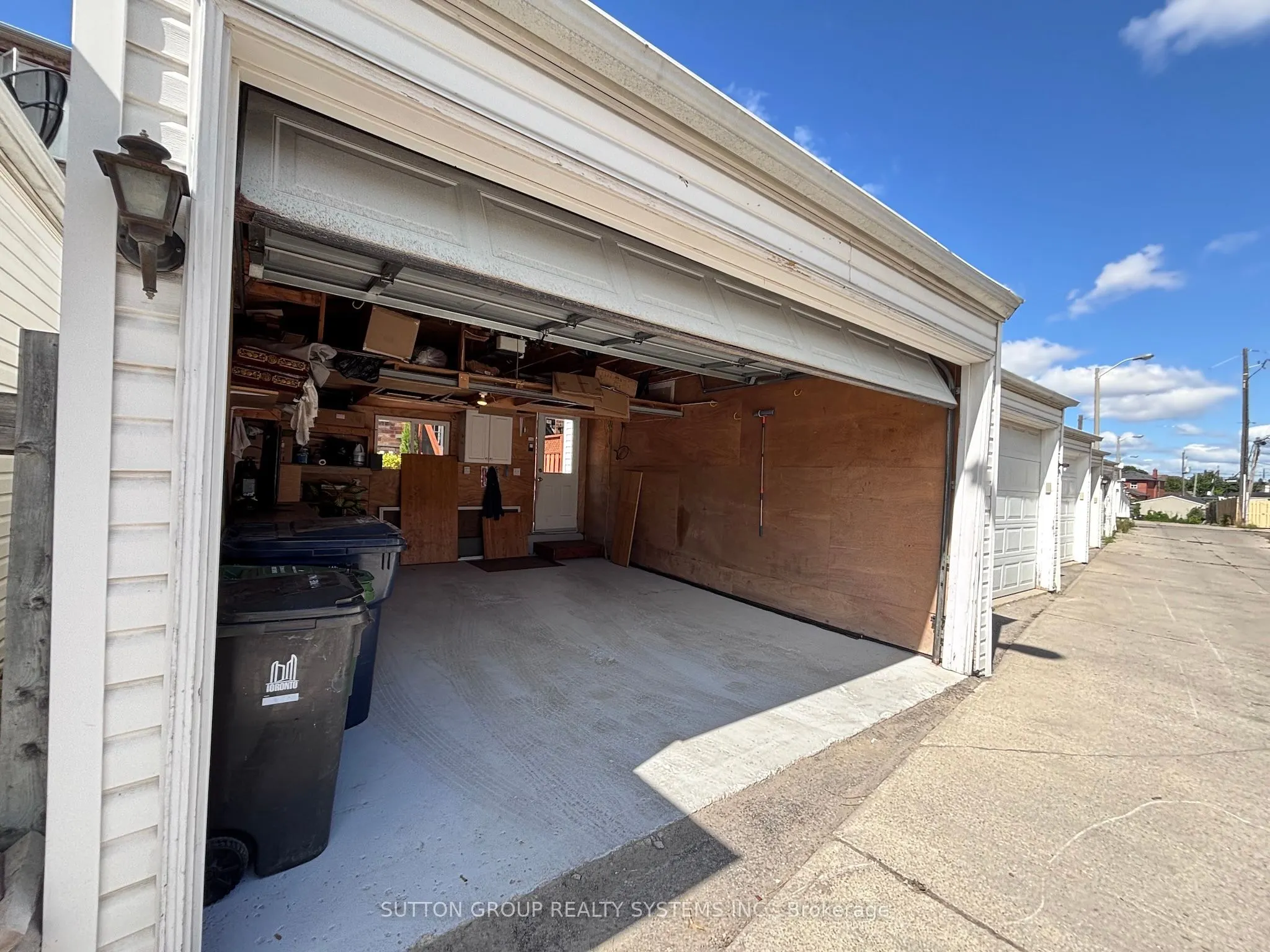 45 Algarve Crescent