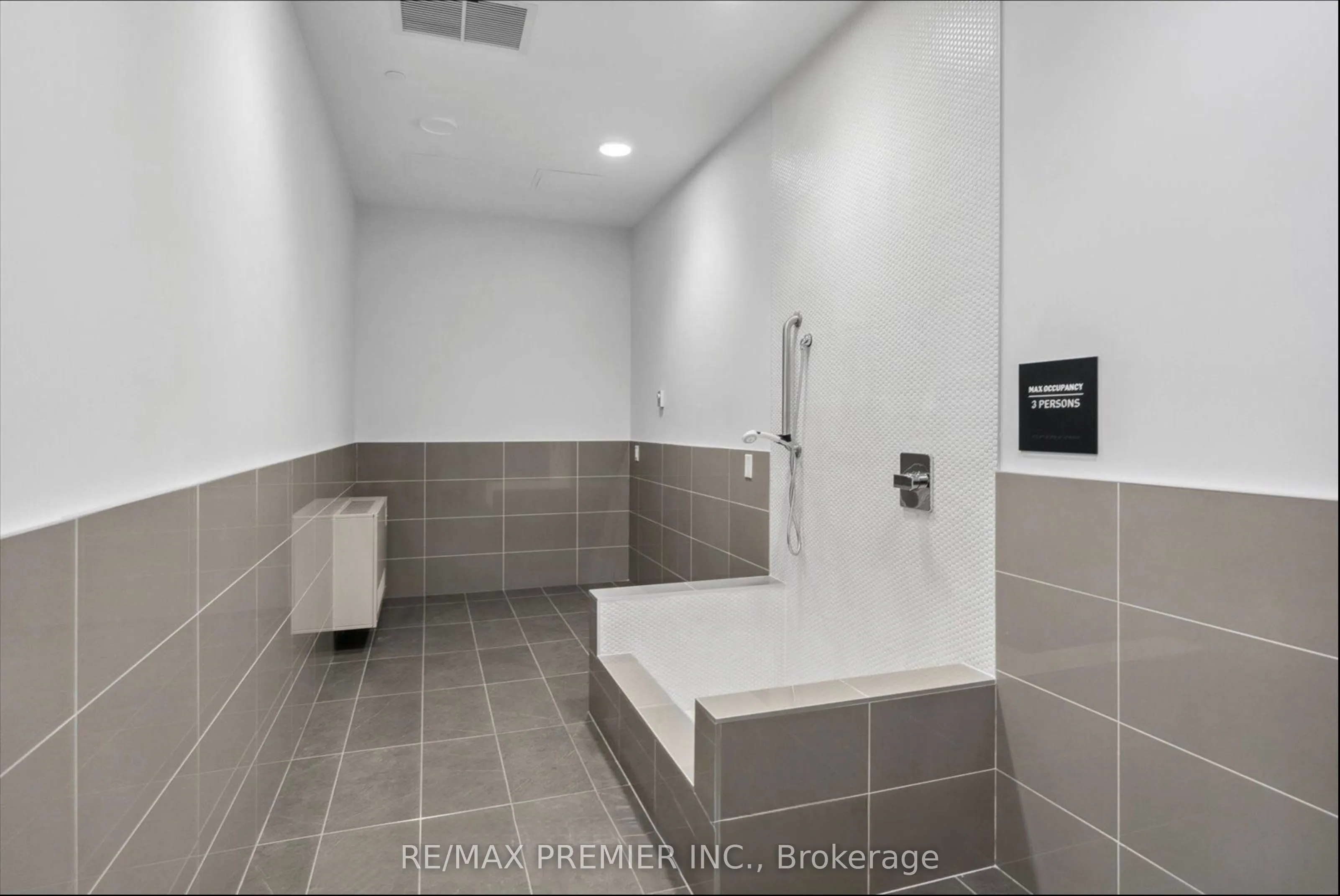 25 Neighbourhood Lane, #515