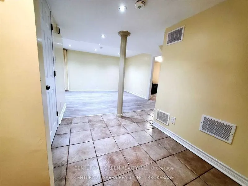 21 Timbercove Road, #Basement