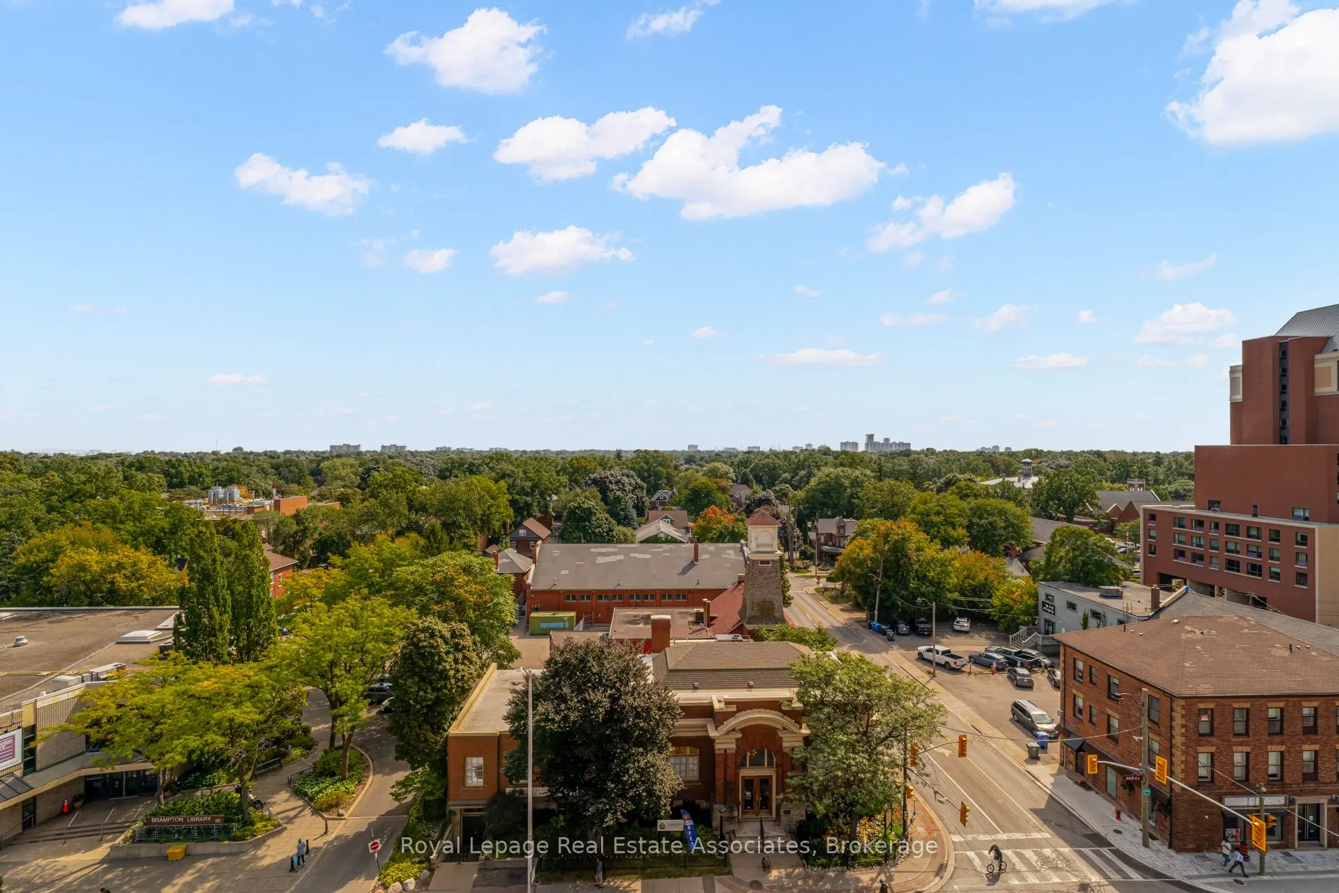 1 Belvedere Court, #909