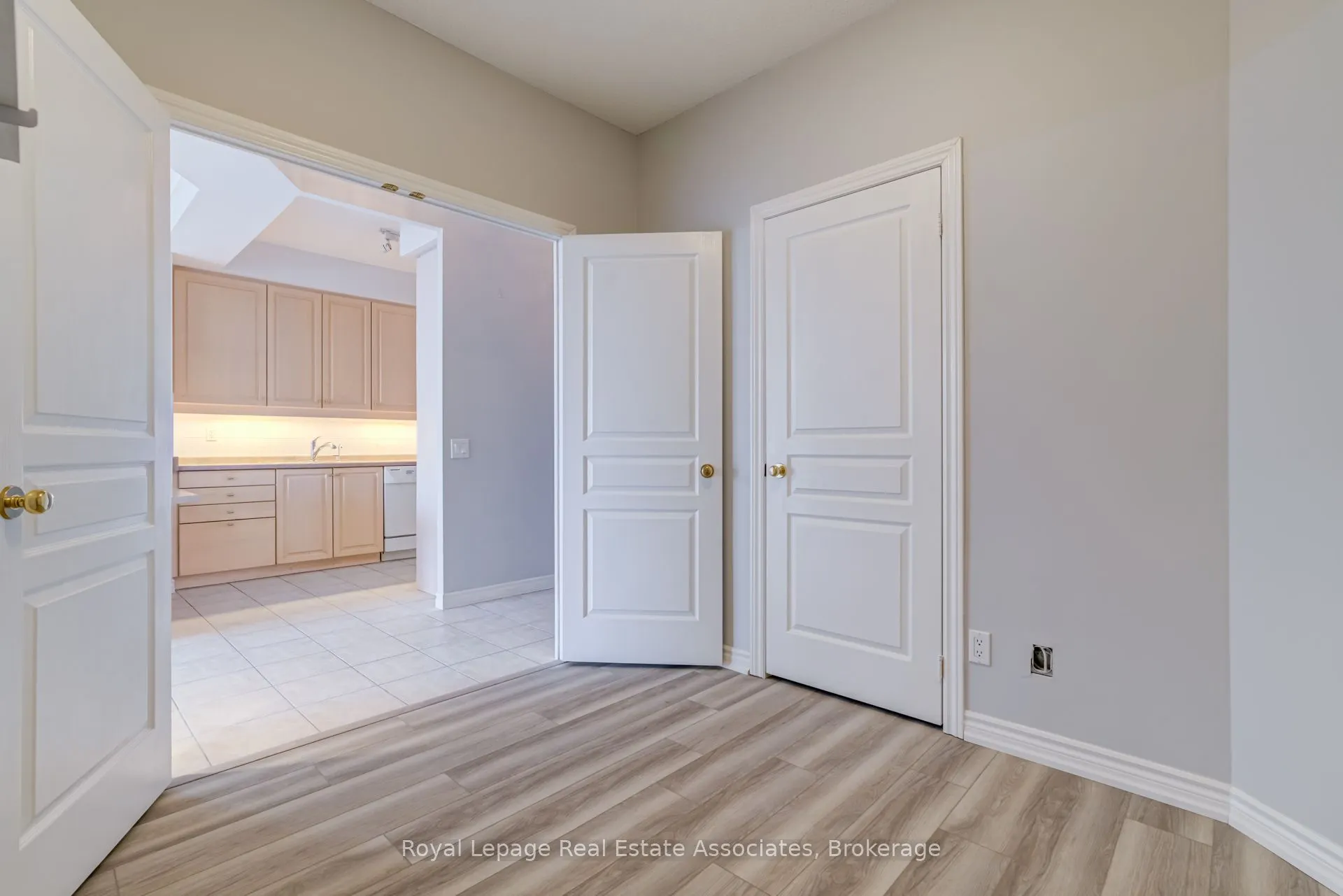 1 Belvedere Court, #909