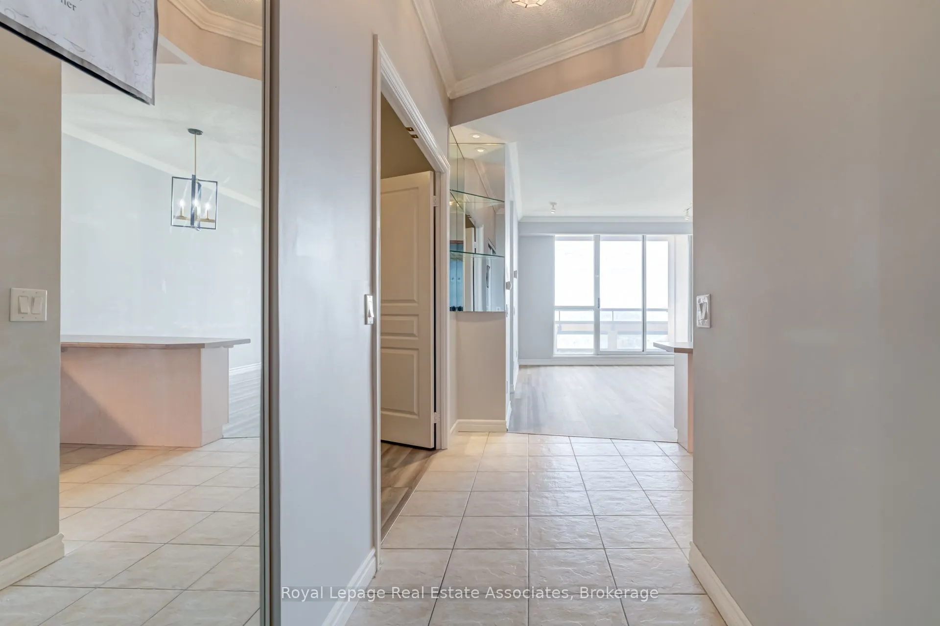 1 Belvedere Court, #909