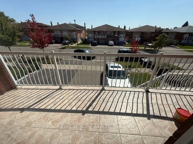 16 Prouse Drive, #Upper