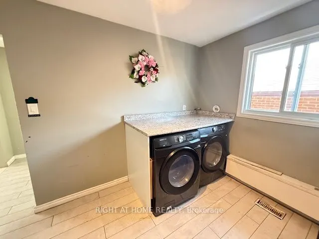 16 Prouse Drive, #Upper