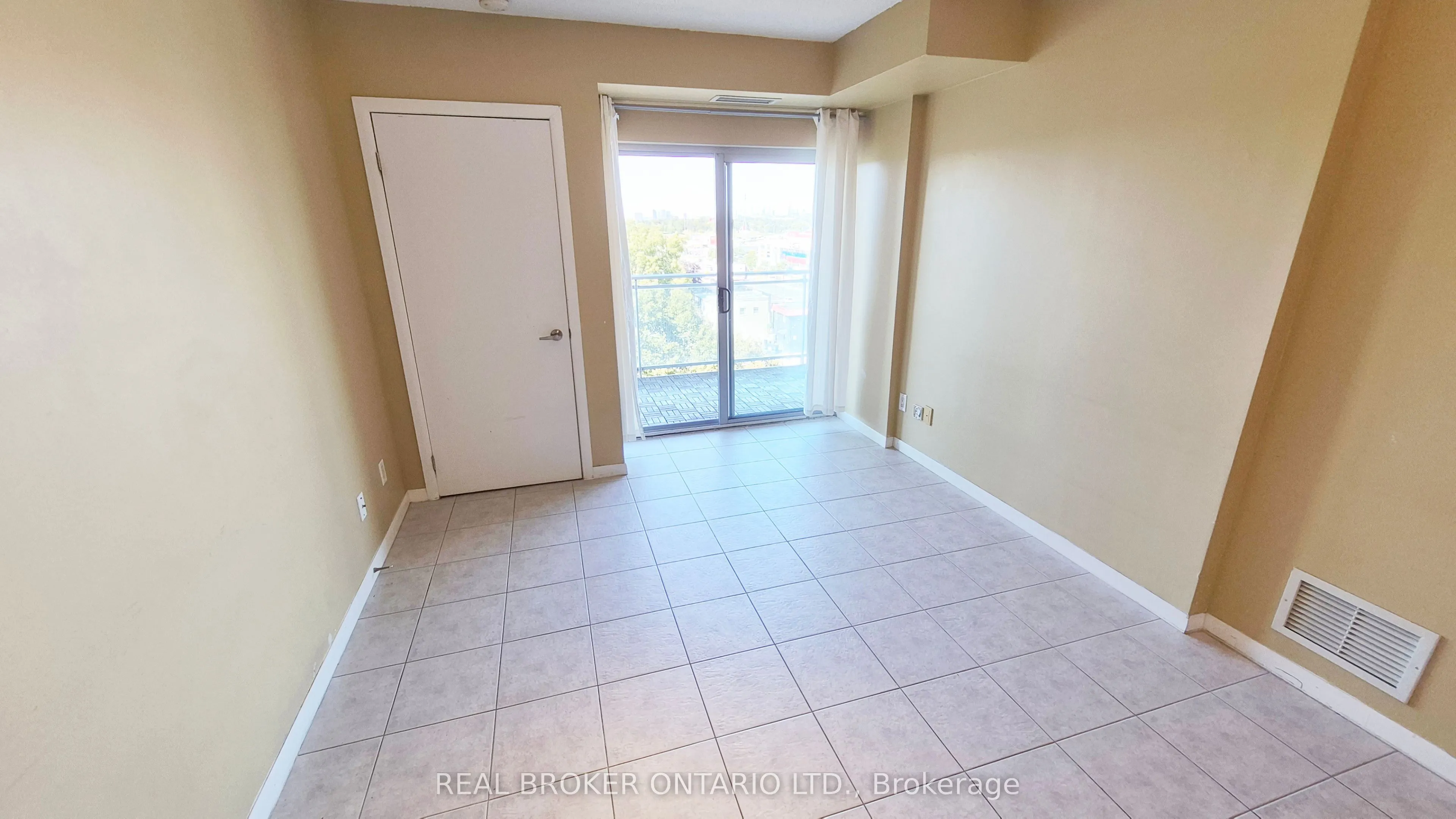 2464 Weston Road, #701