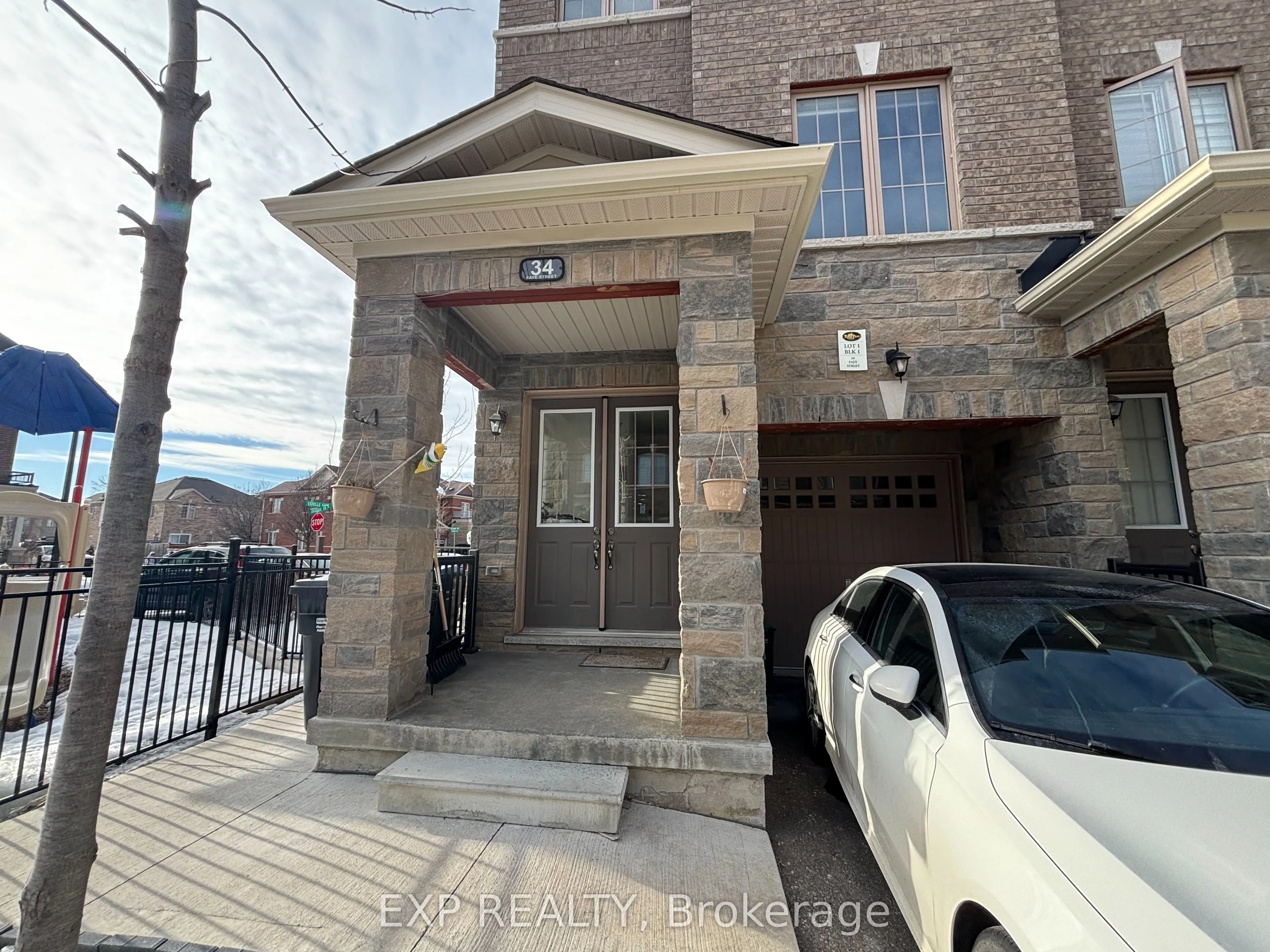 34 Faye Street