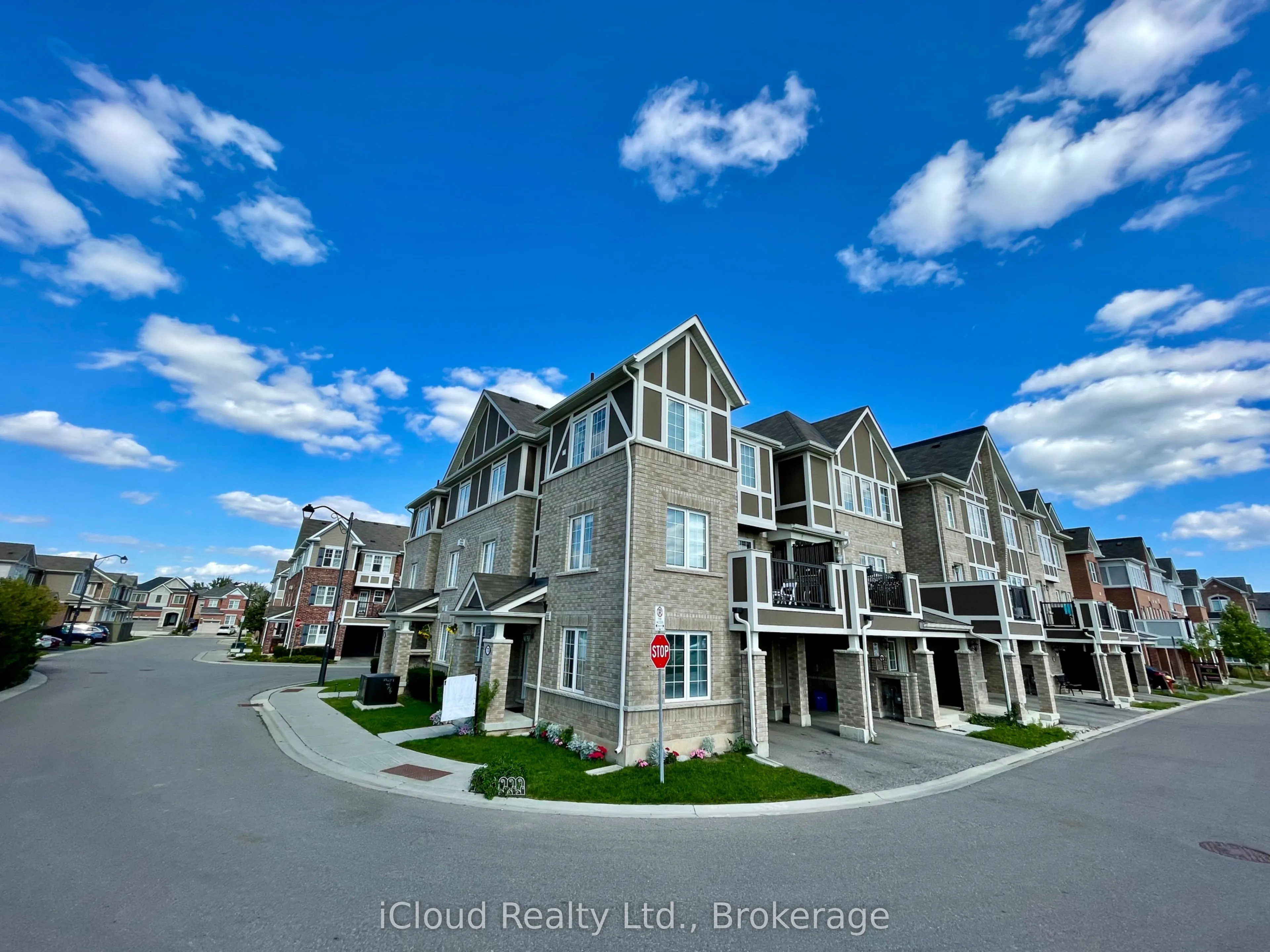1222 Rose Way, #73