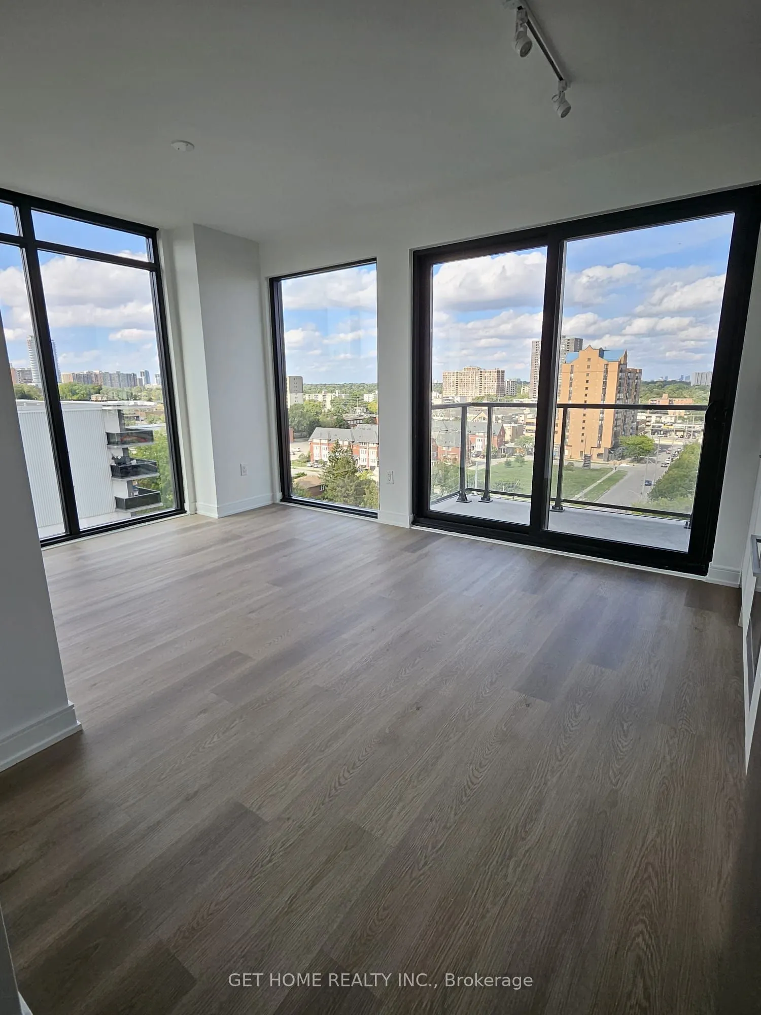 3009 Novar Road, #1017