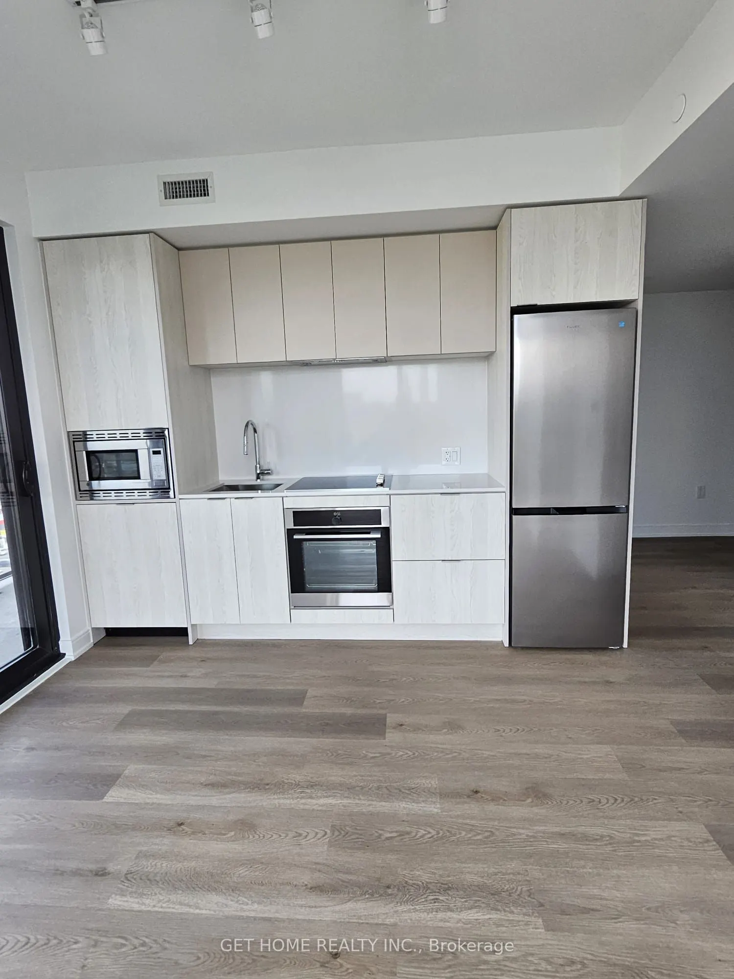 3009 Novar Road, #1017