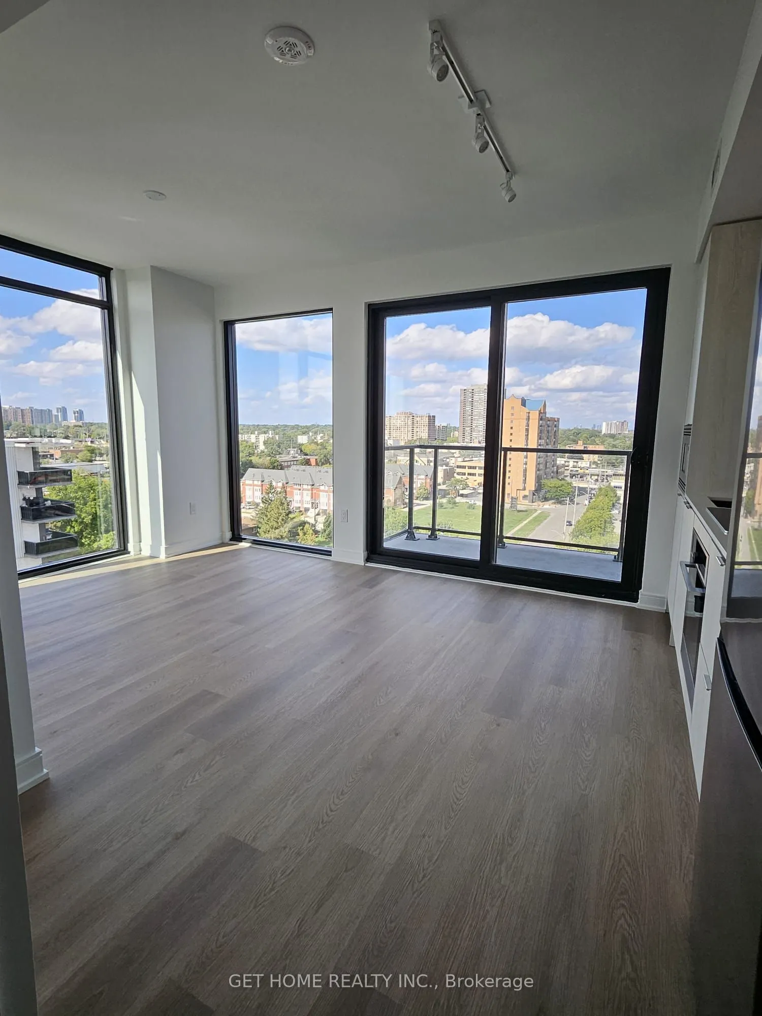 3009 Novar Road, #1017