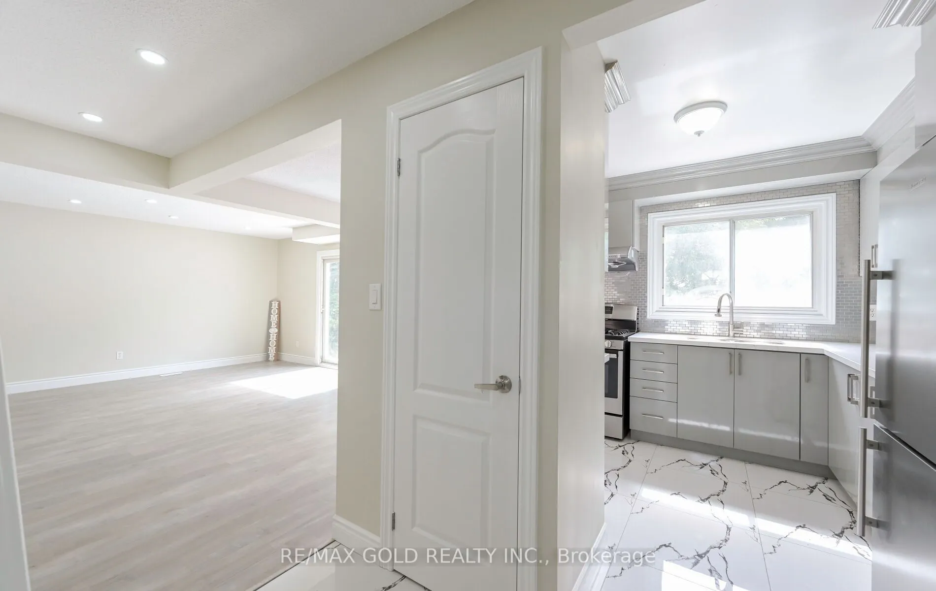 11 Huronia Court