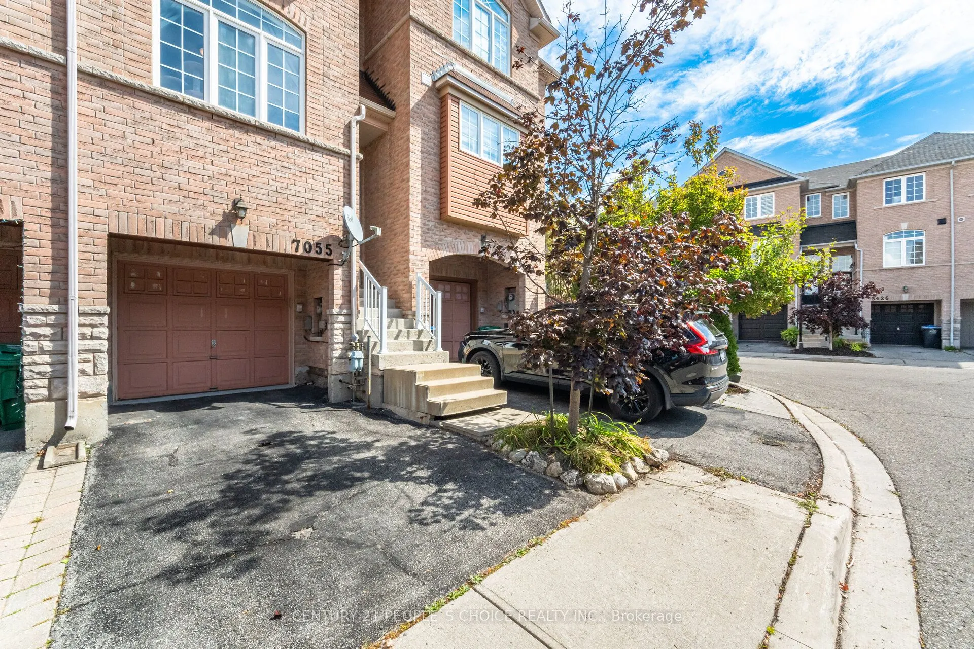 7055 Fairmeadow Crescent