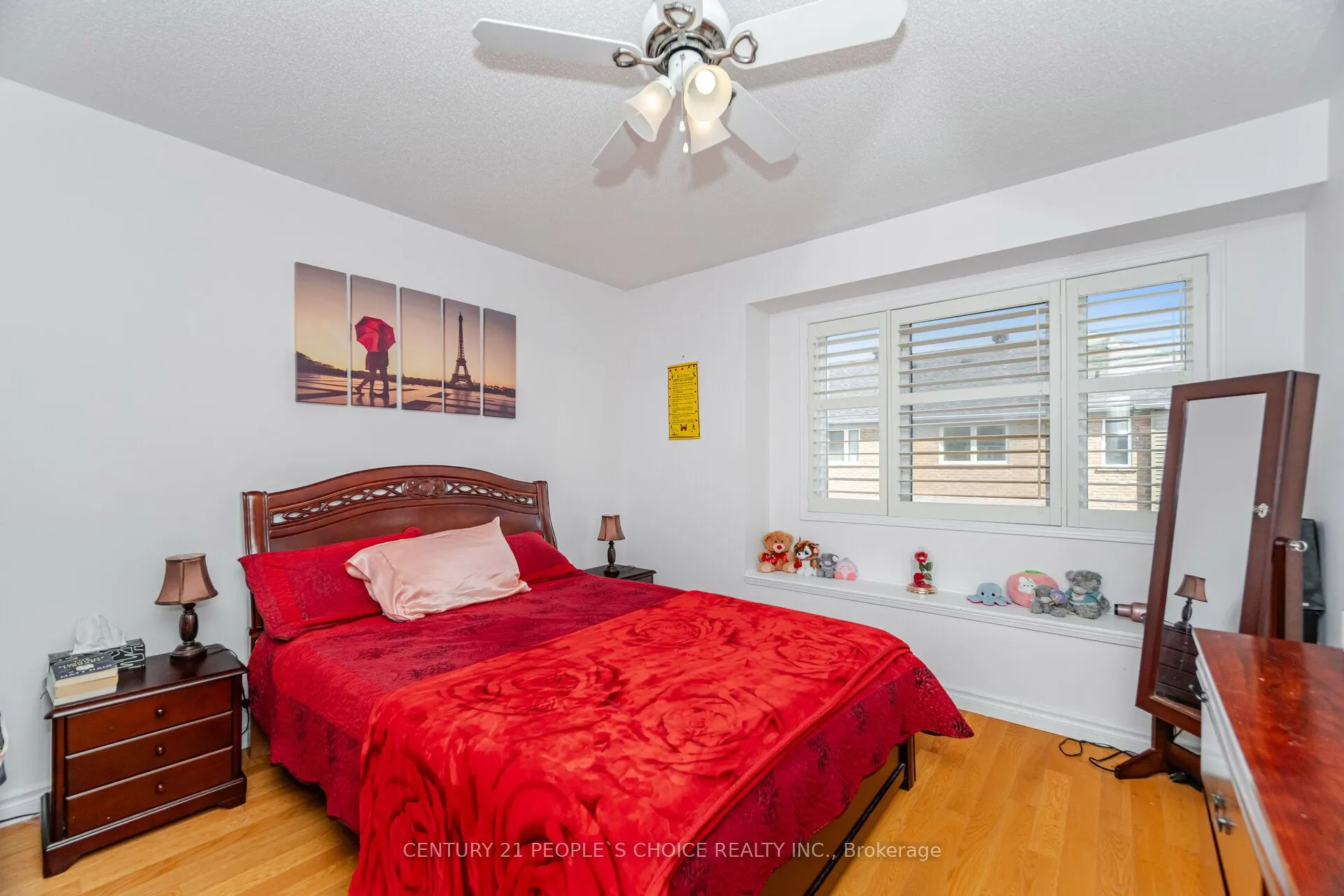 7055 Fairmeadow Crescent