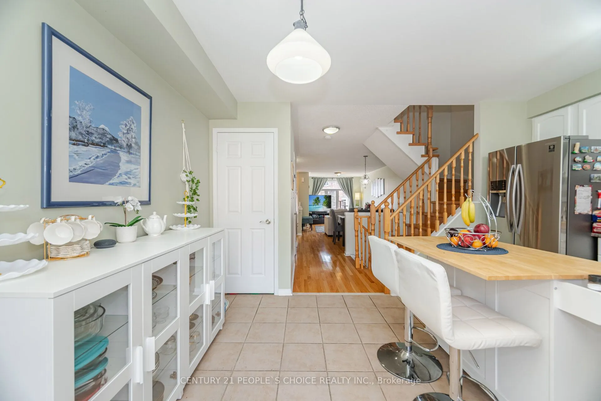 7055 Fairmeadow Crescent