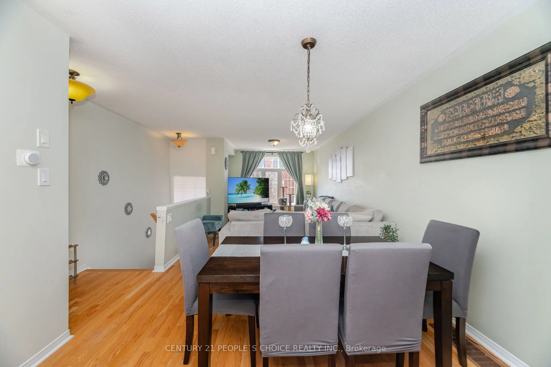 7055 Fairmeadow Crescent