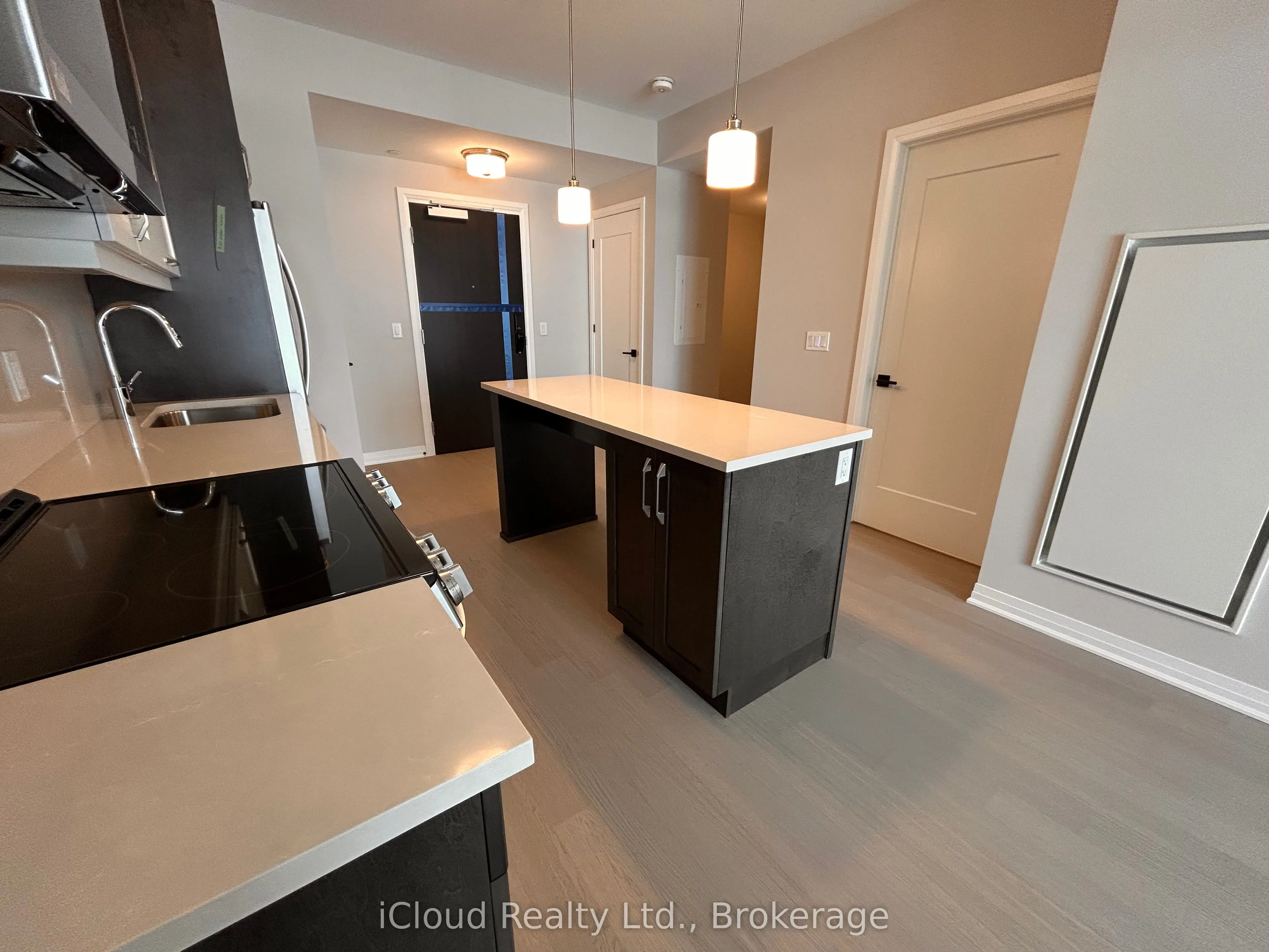 490 Gordon Krantz Avenue, #319