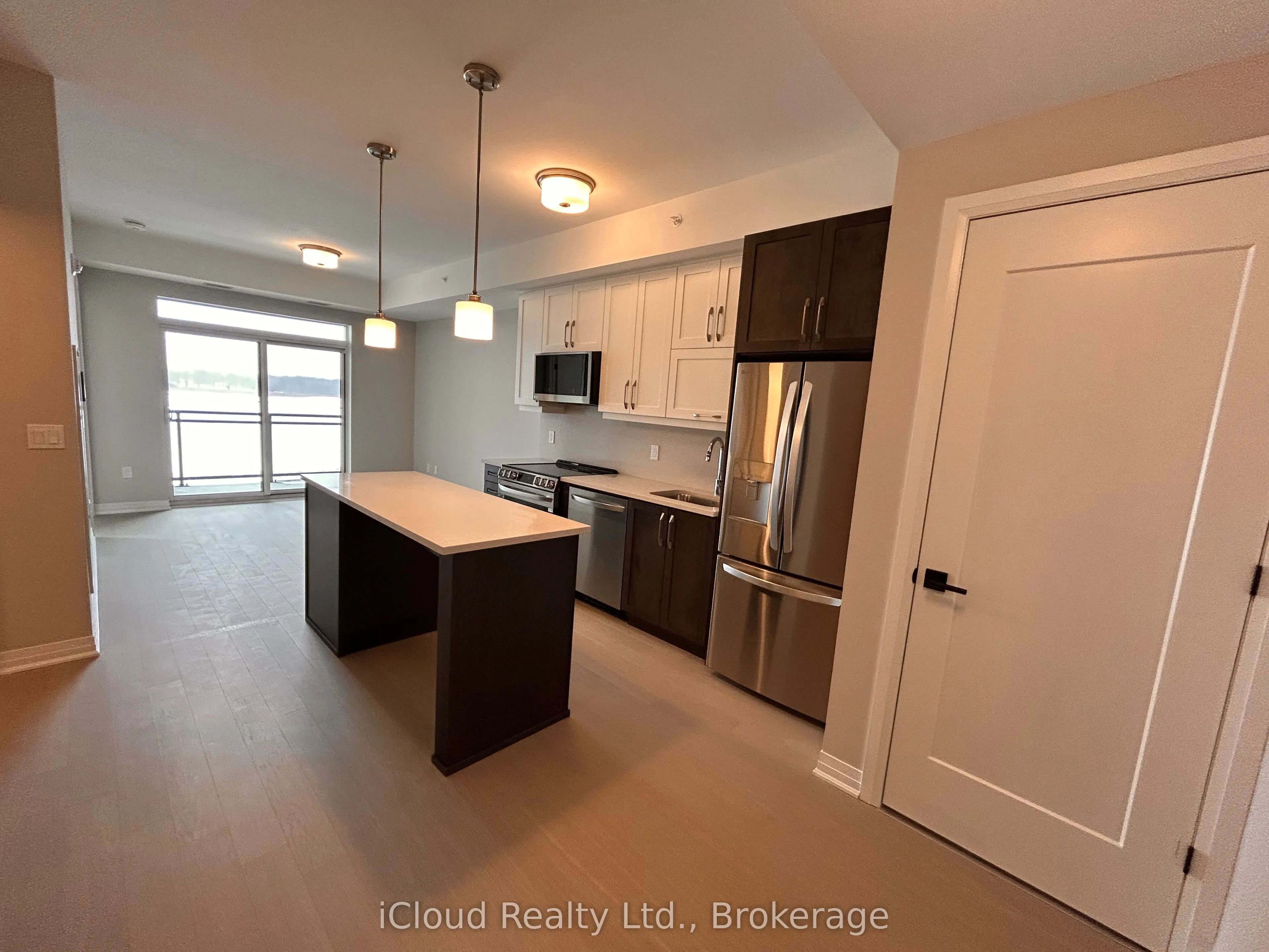490 Gordon Krantz Avenue, #319