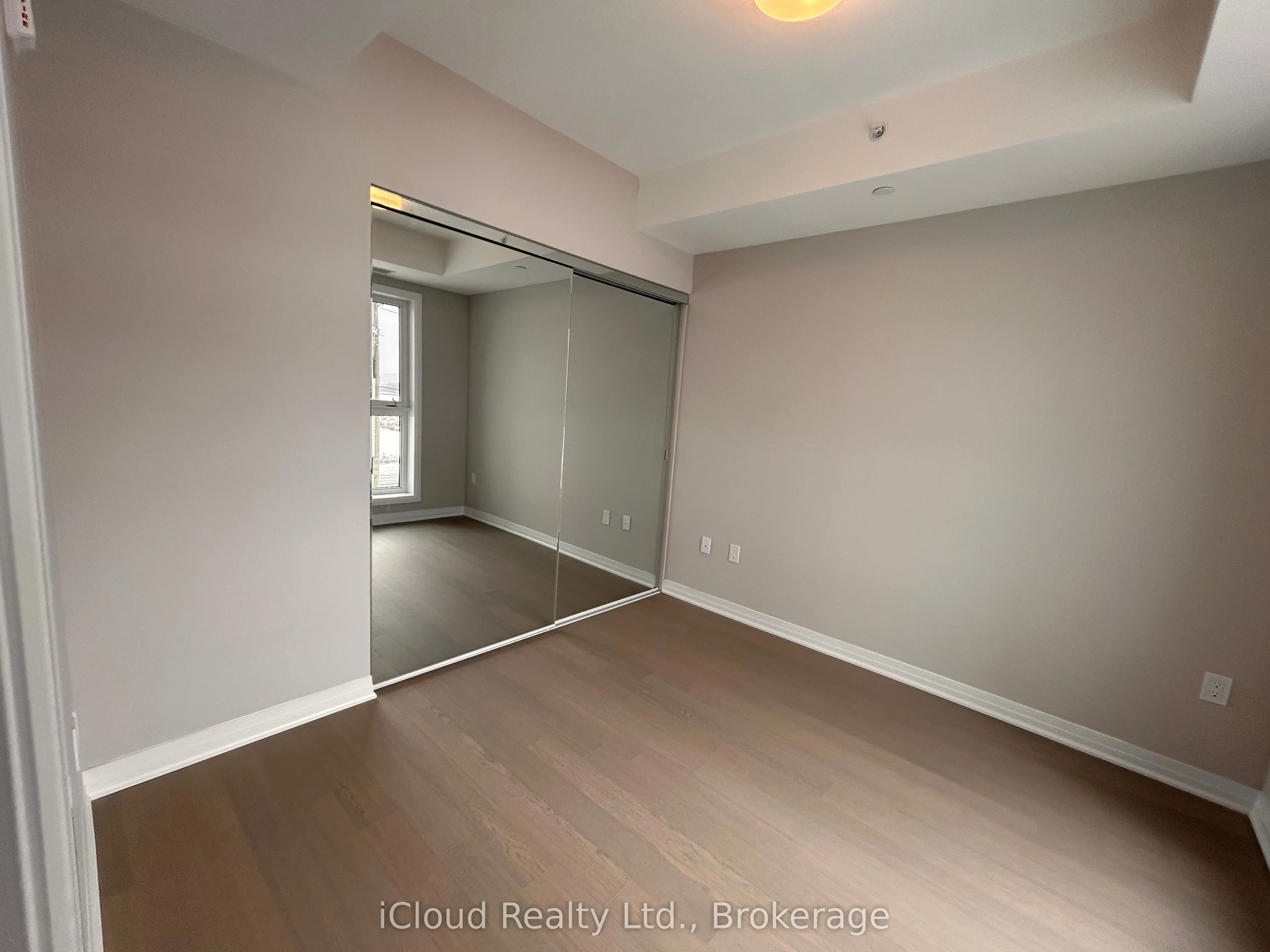 490 Gordon Krantz Avenue, #319