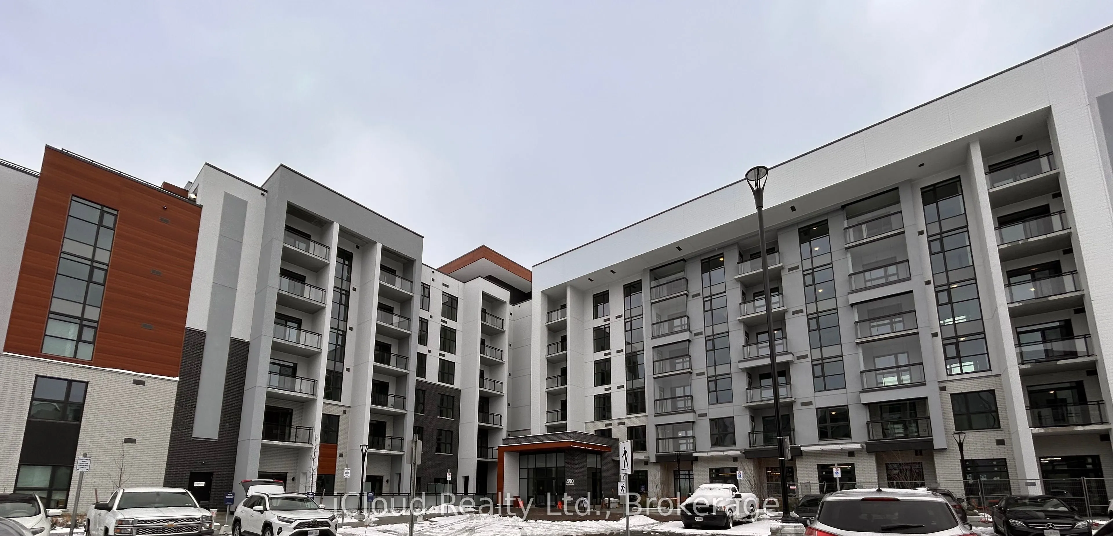 490 Gordon Krantz Avenue, #319