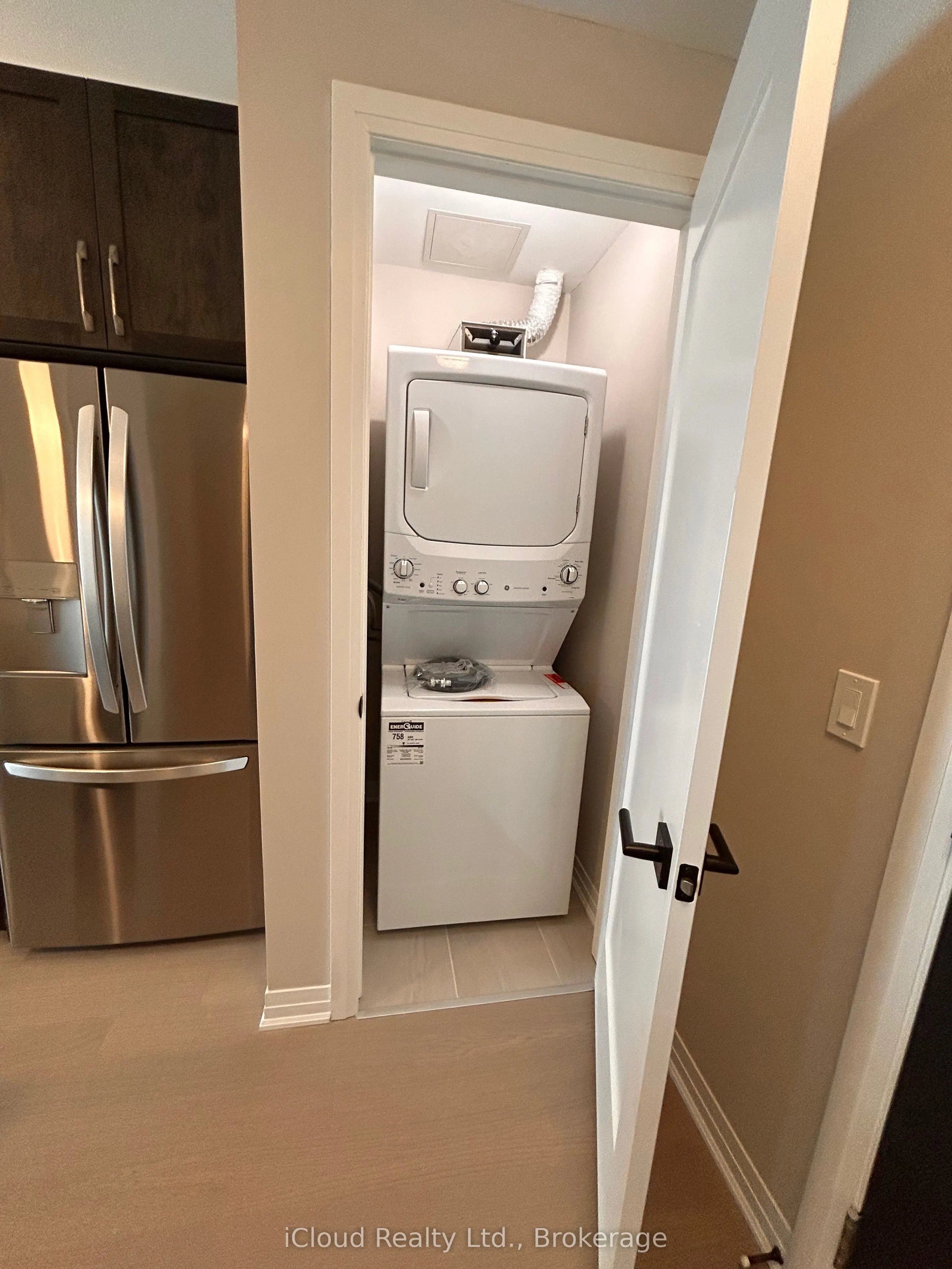 490 Gordon Krantz Avenue, #319