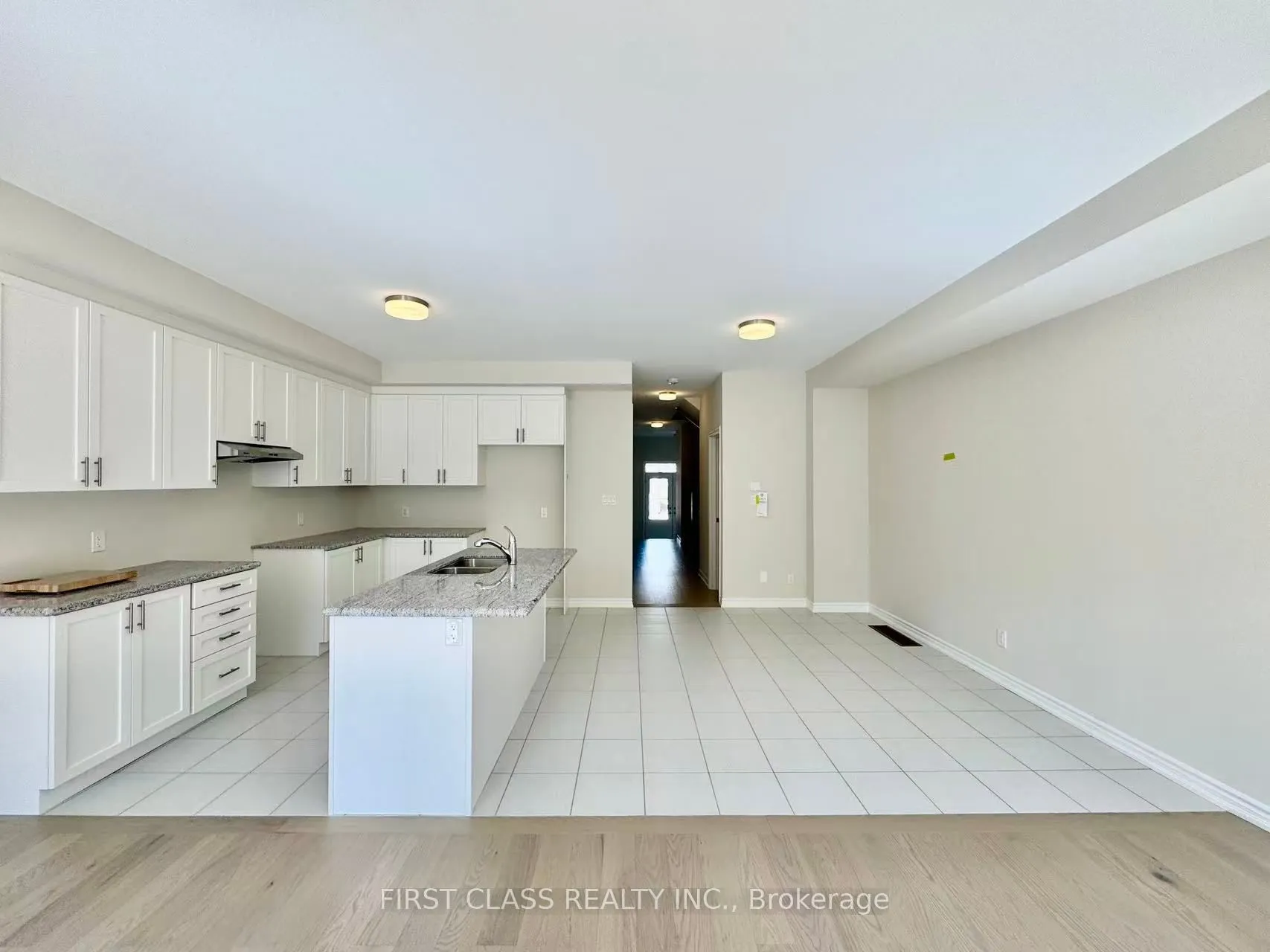 1199 Dartmouth Crescent