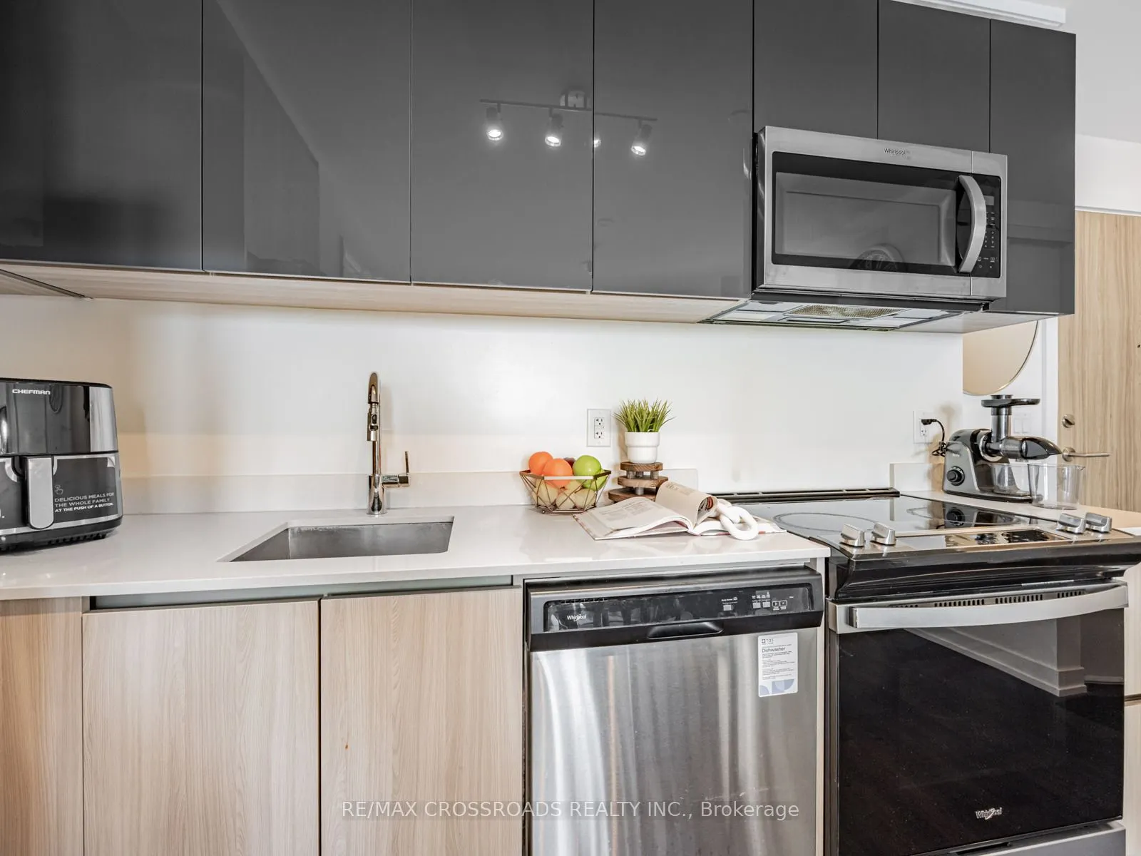 3100 Keele Street, #427