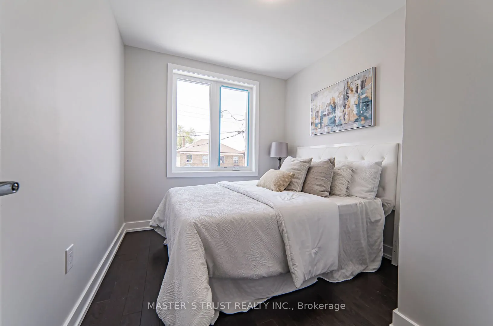 613 Old Weston Road S