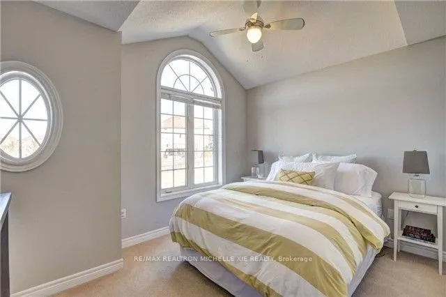 1122 Woodington Lane