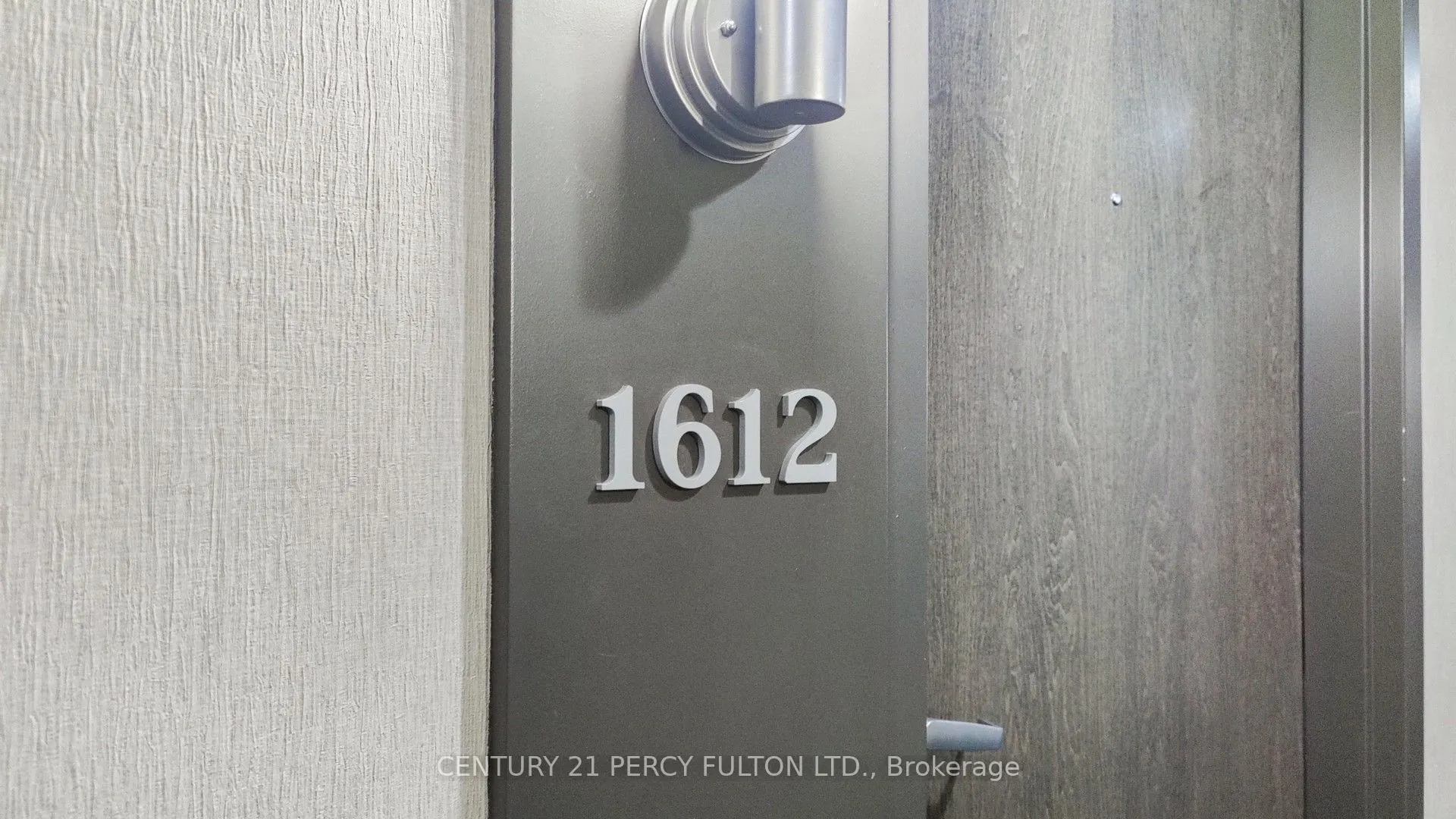 9 George Street N, #1612