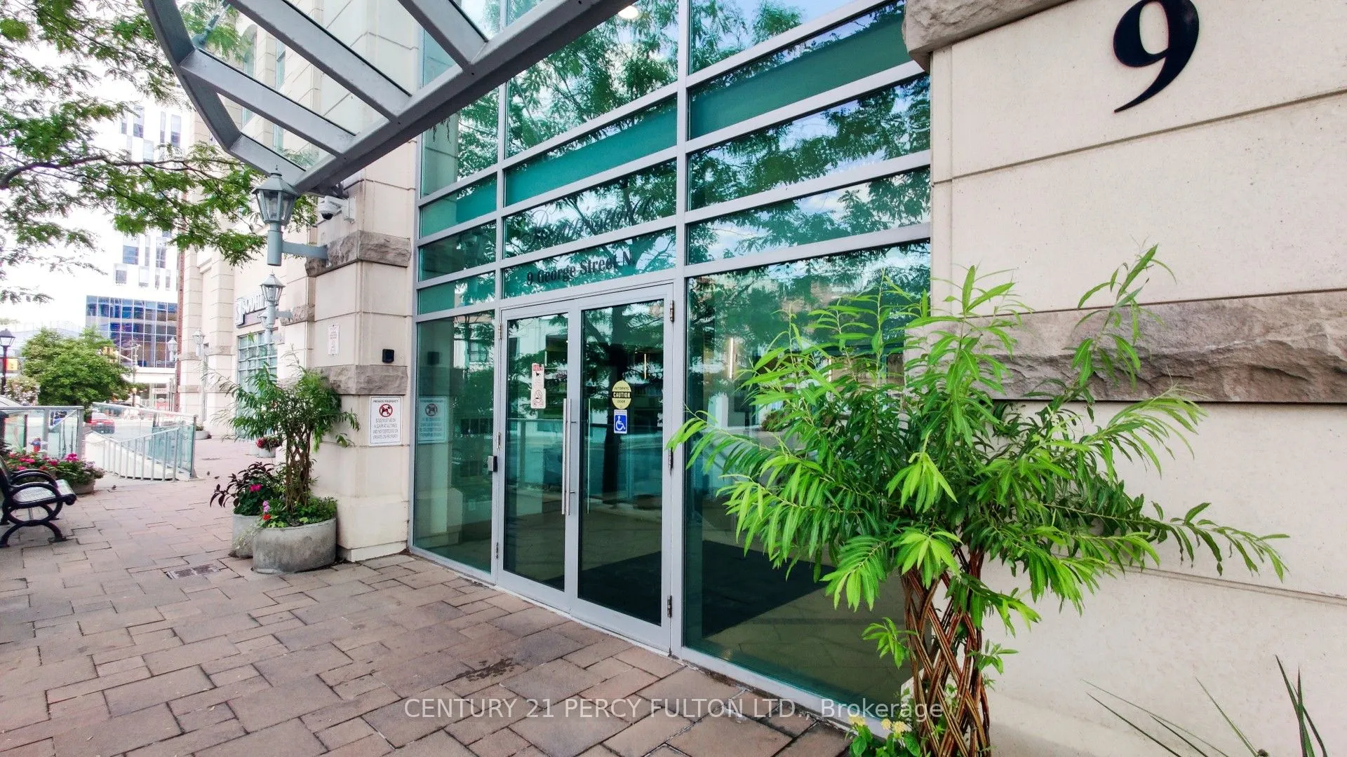 9 George Street N, #1612