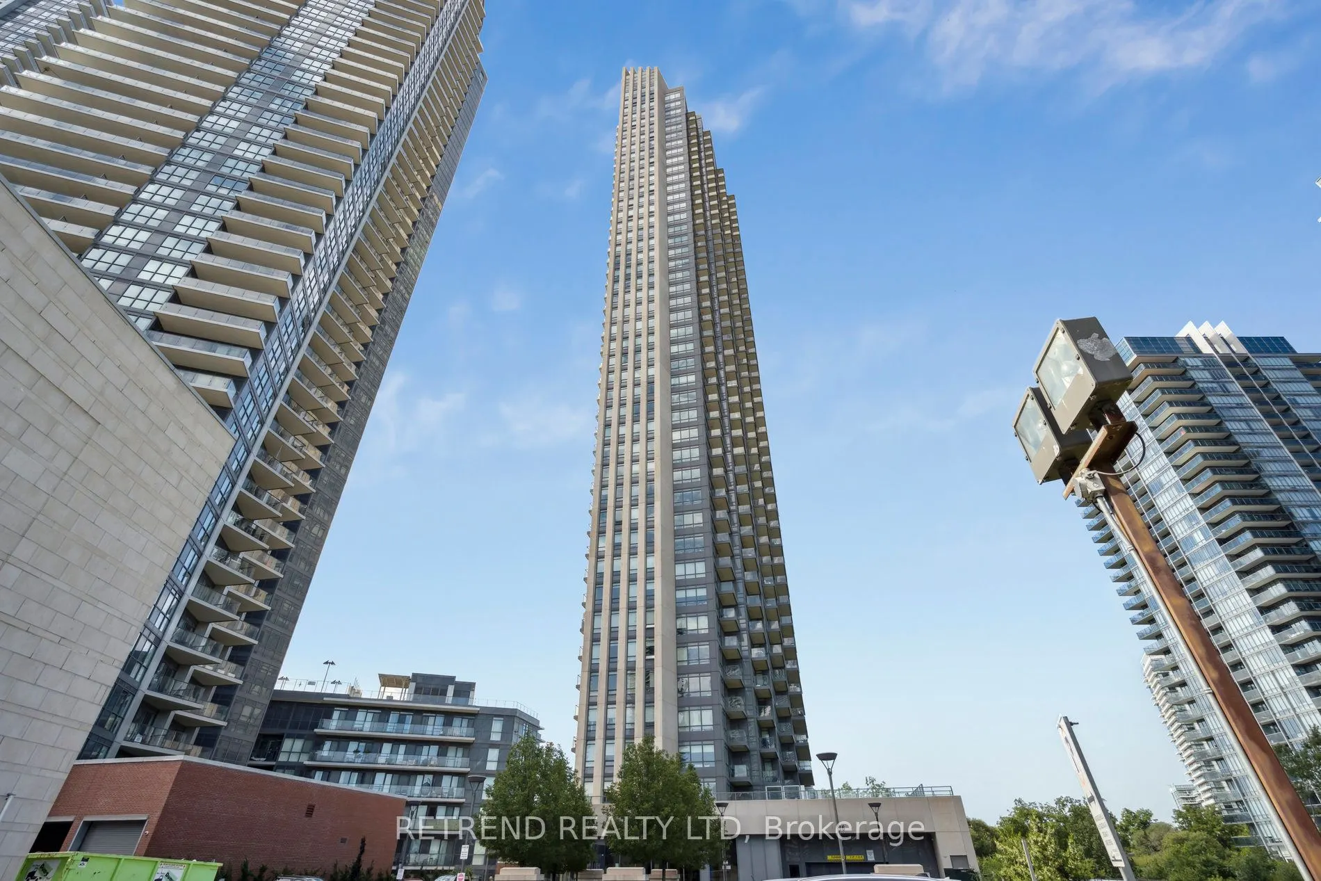 36 Park Lawn Road, #2403