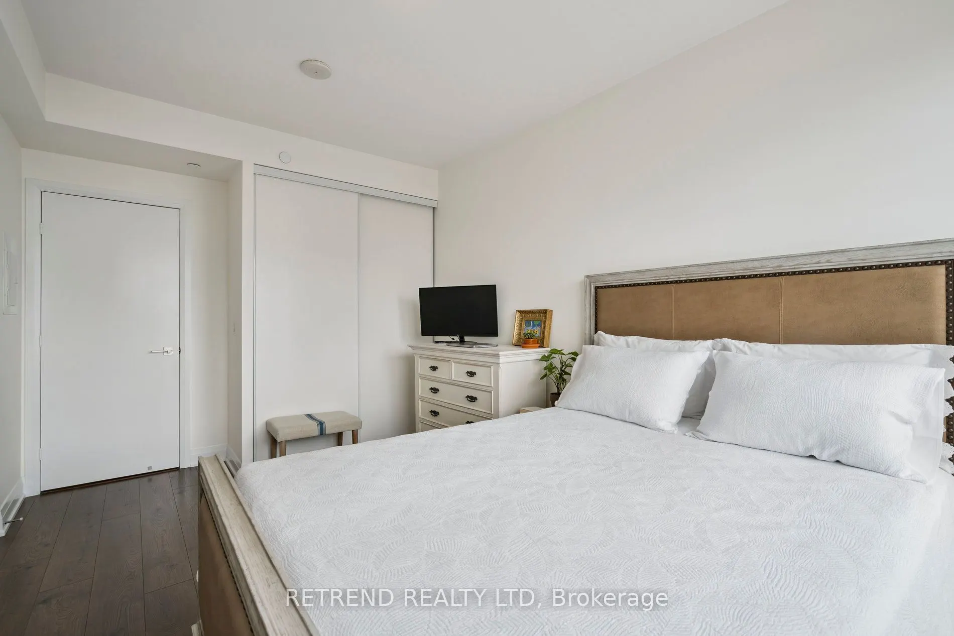 36 Park Lawn Road, #2403