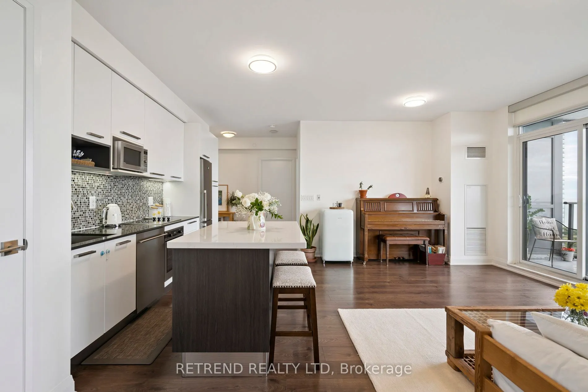 36 Park Lawn Road, #2403