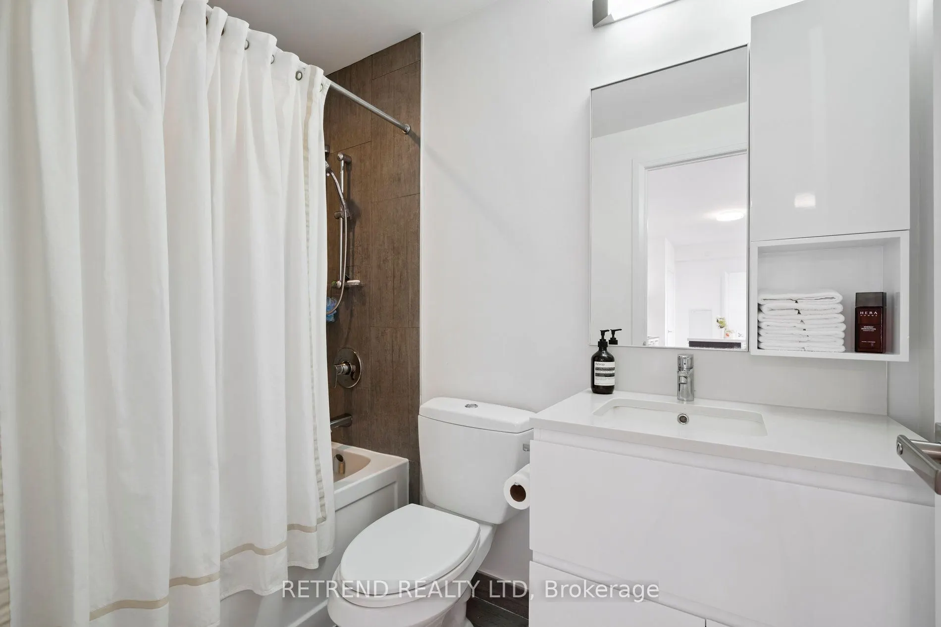36 Park Lawn Road, #2403