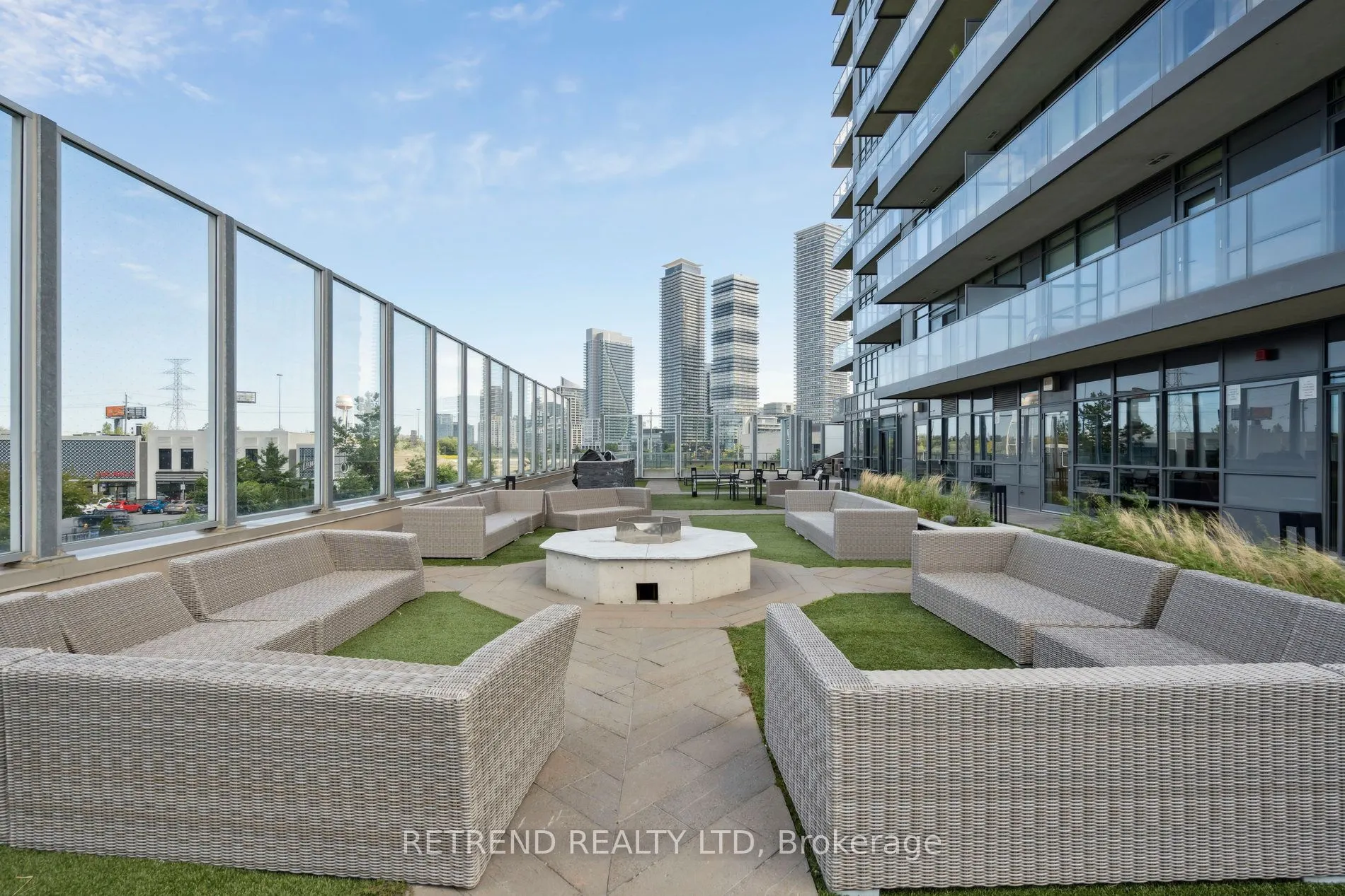 36 Park Lawn Road, #2403