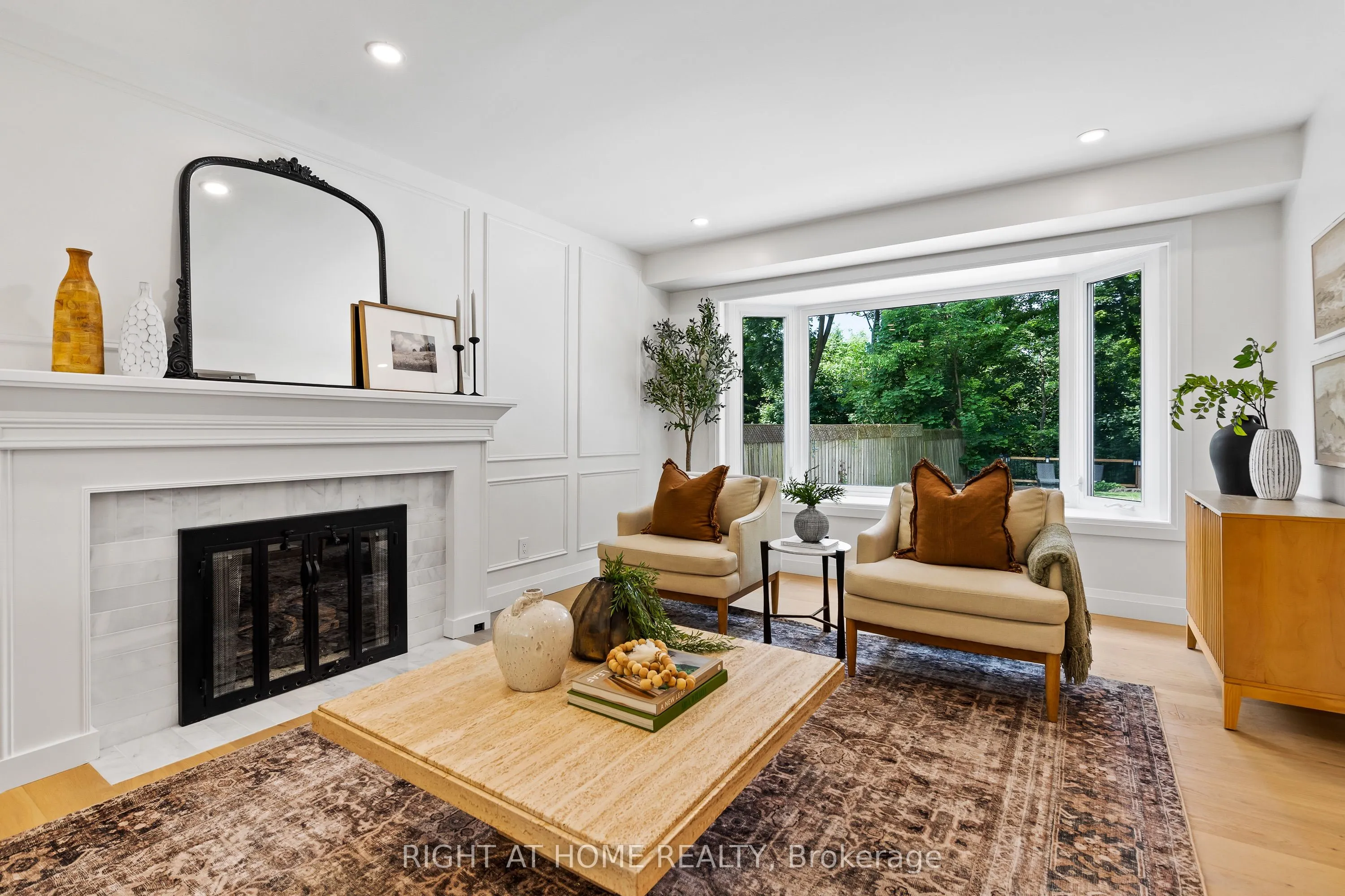 250 Linwood Crescent