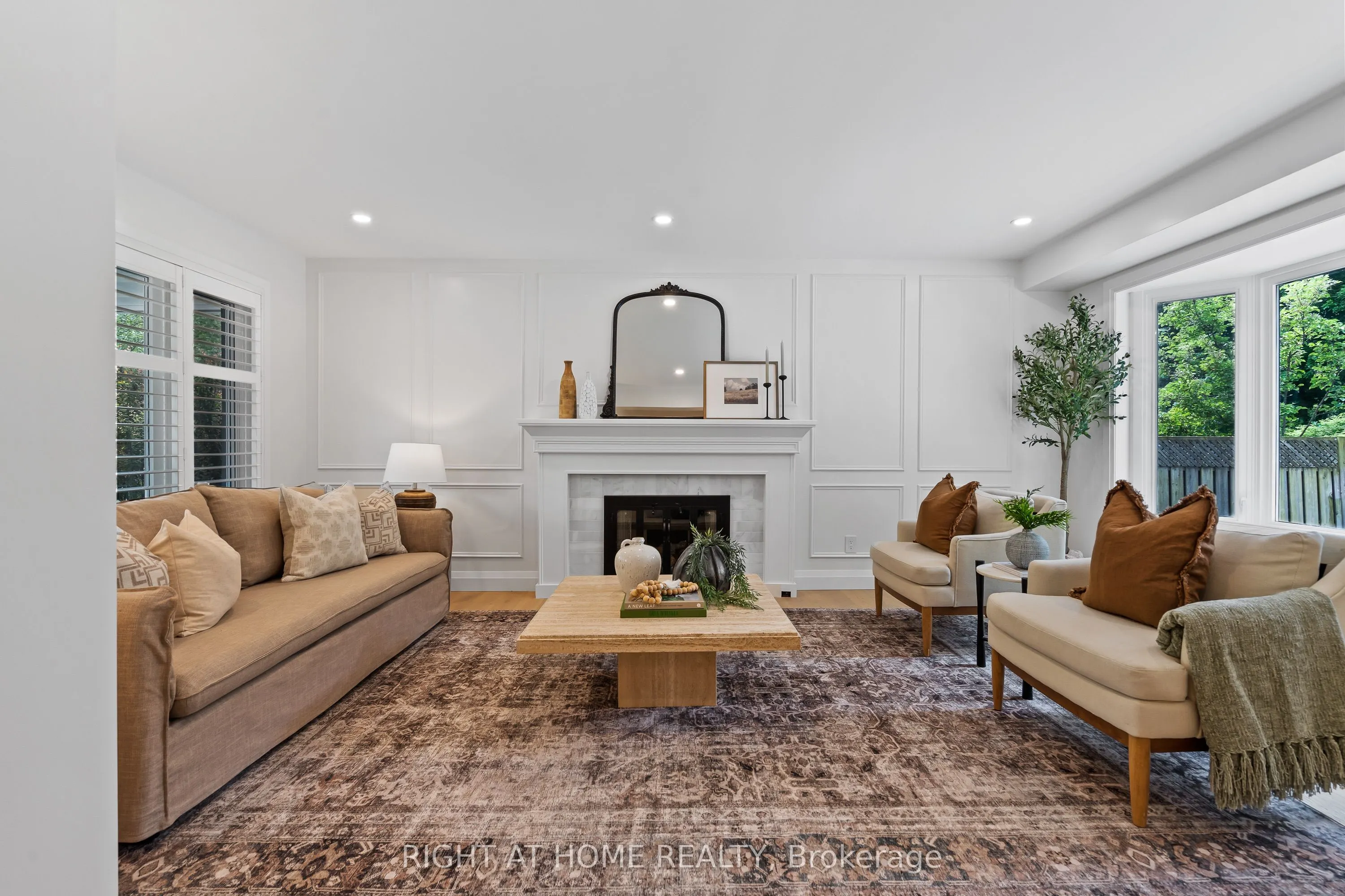 250 Linwood Crescent