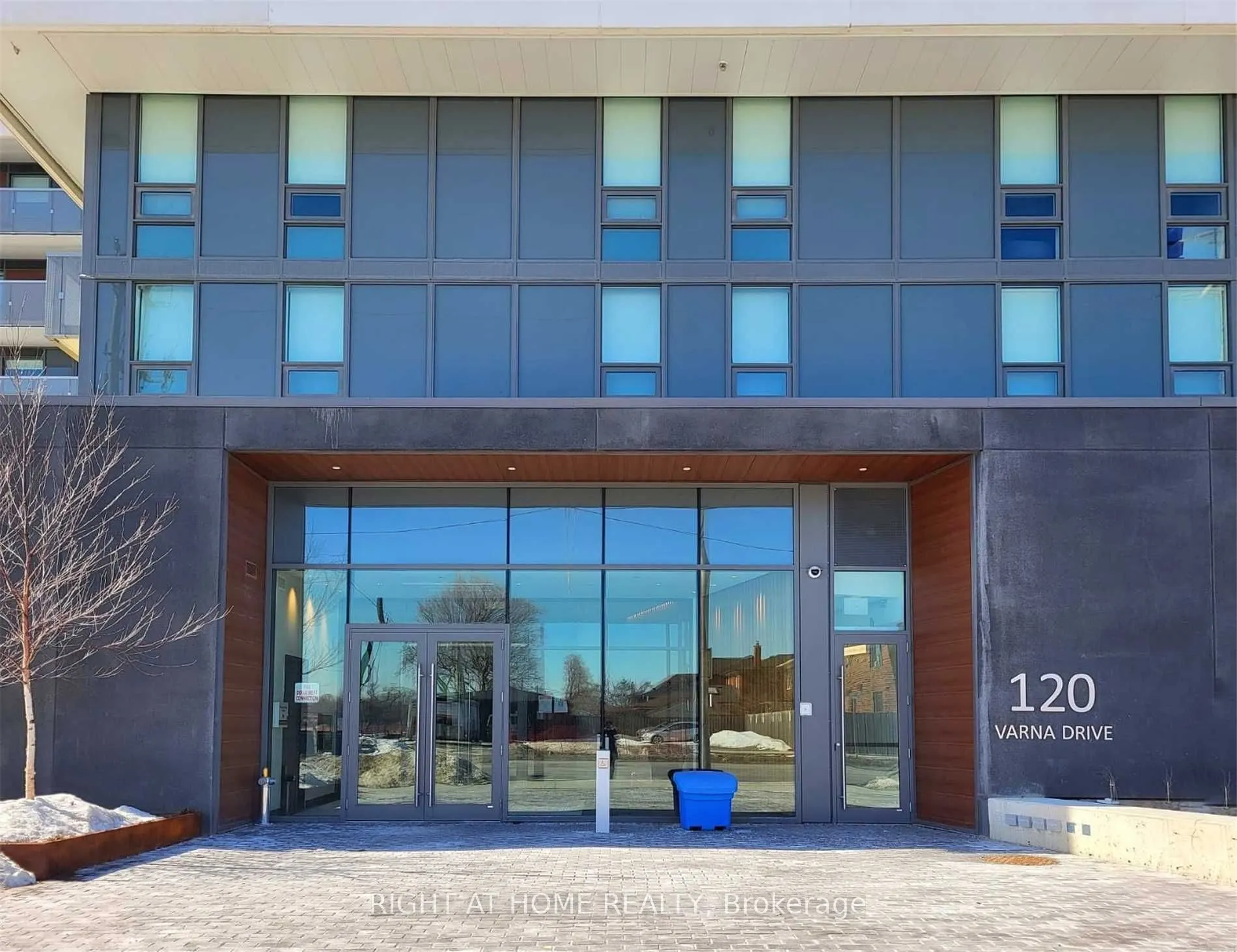 120 Varna Drive, #1401