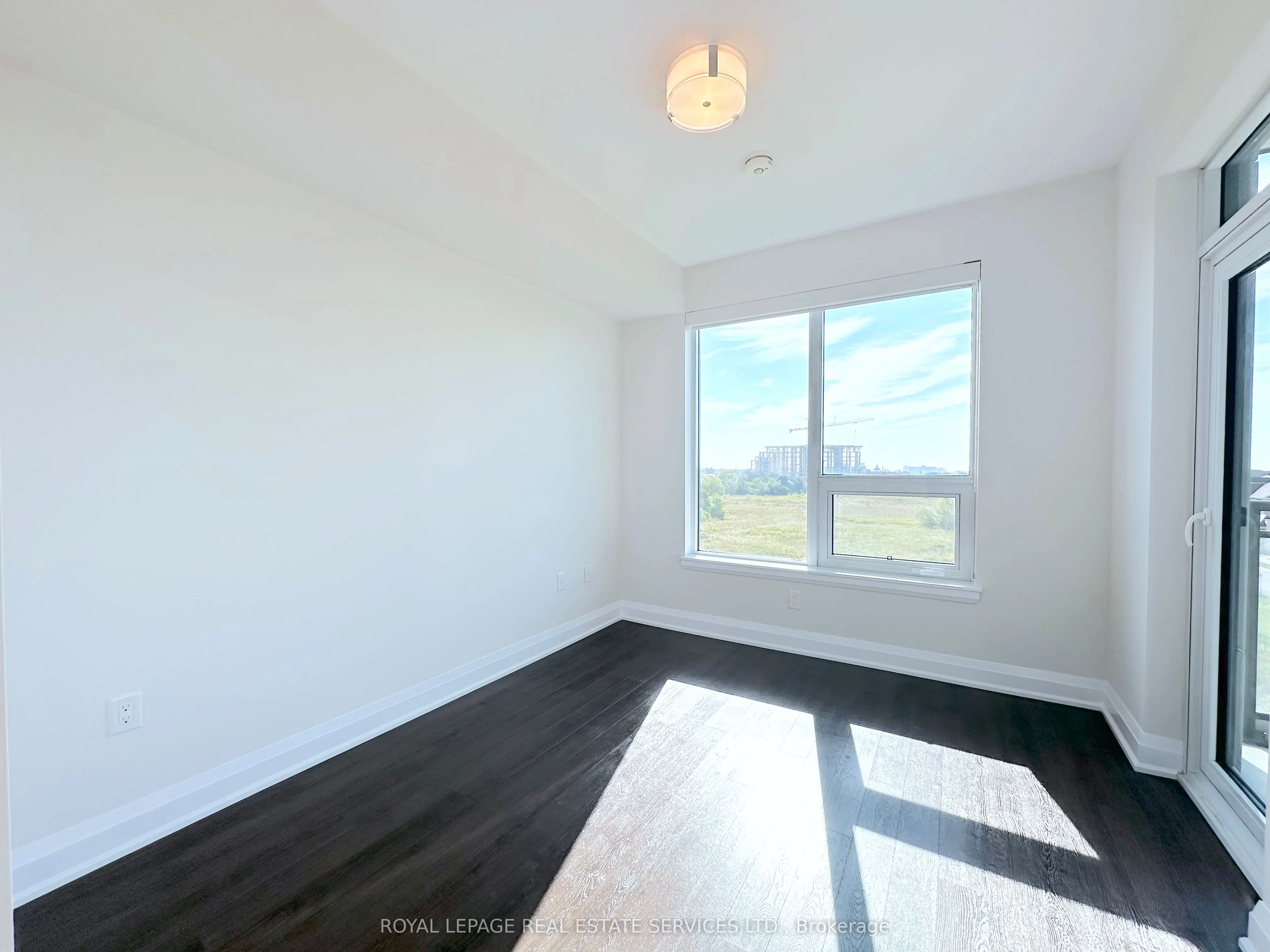 2333 Taunton Road, #511