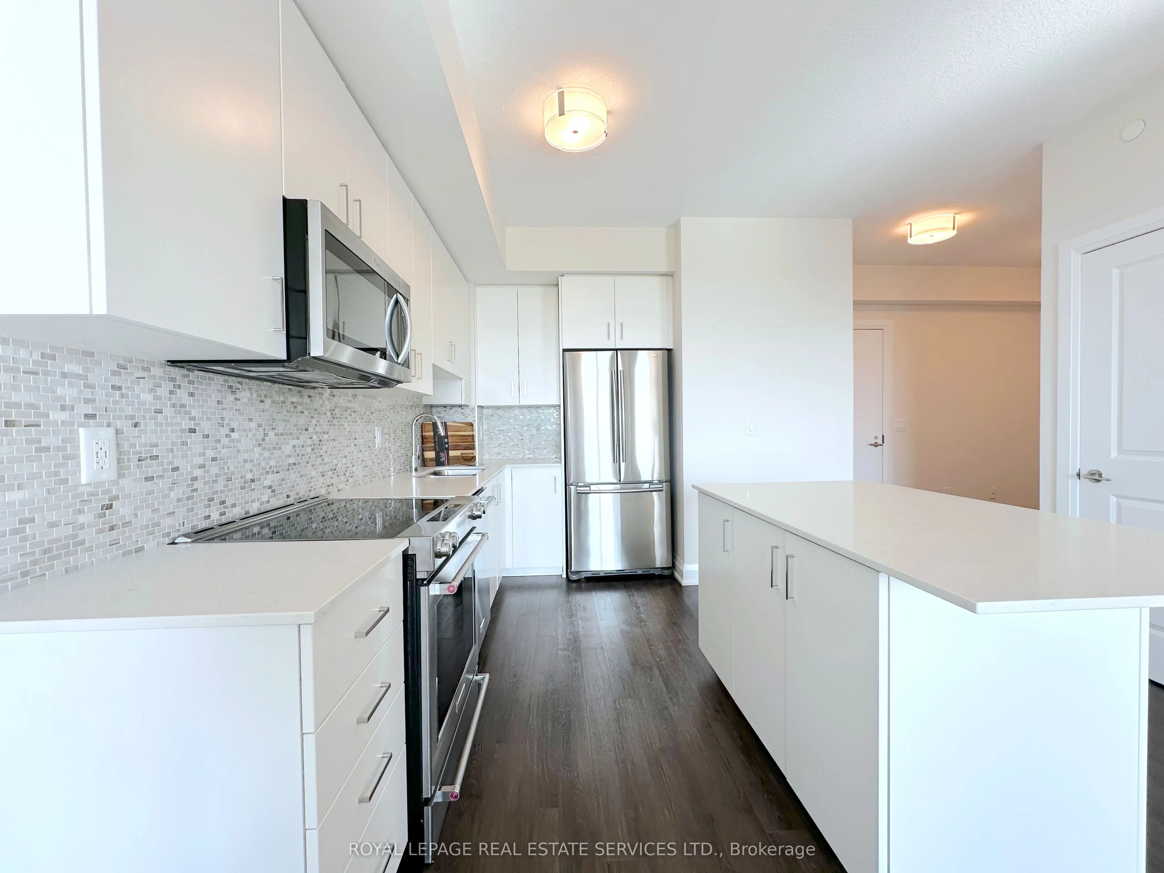 2333 Taunton Road, #511